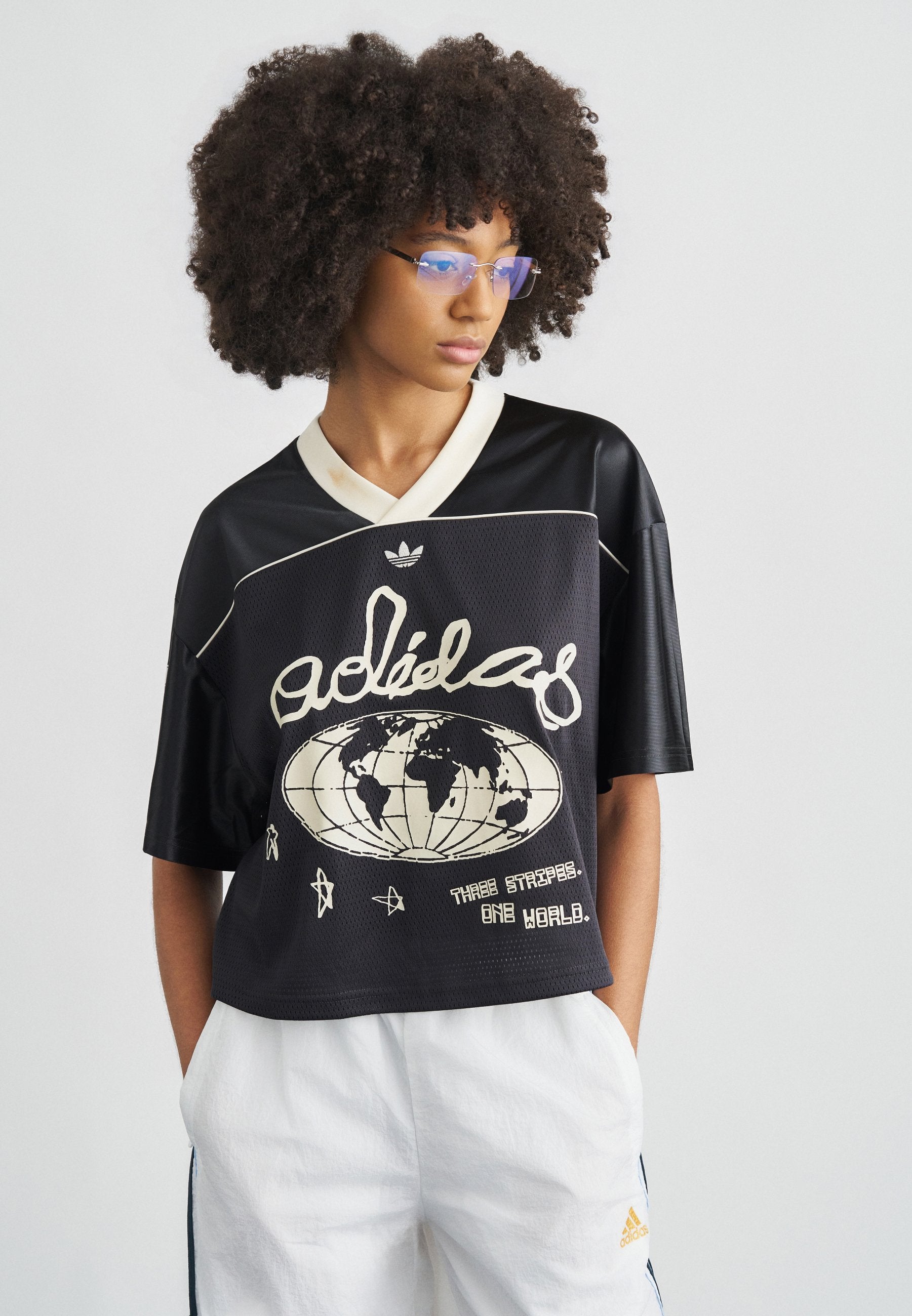 CROPPED - Print T-shirt - utility black