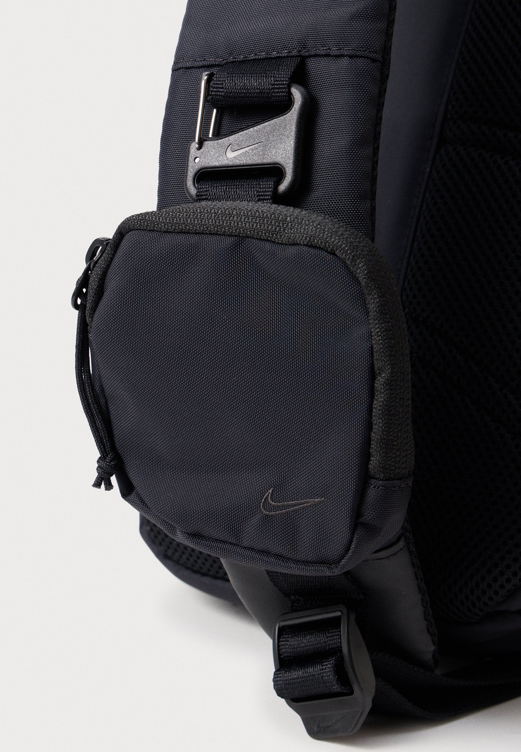 NK NSW COMMUTE SLING BAG UNISEX - Sac à dos - black/anthracite