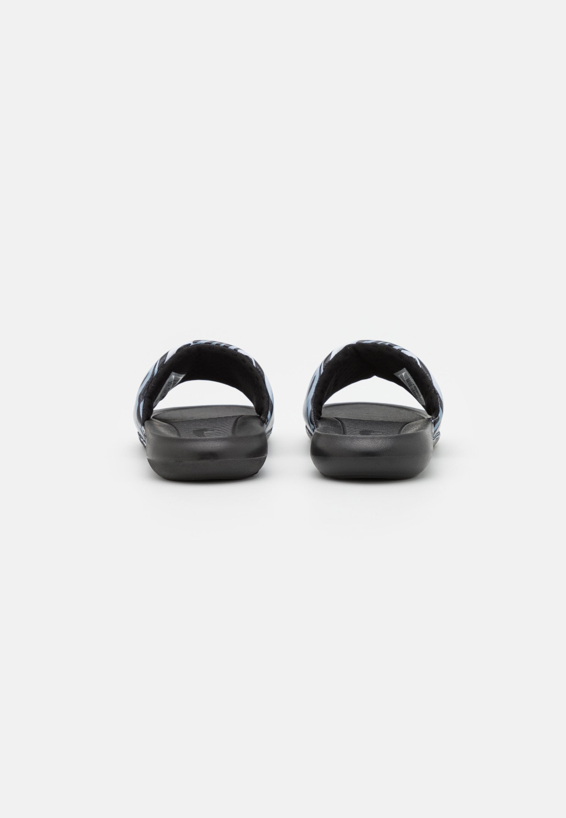 VICTORI ONE SLIDE PRINT - Mules - black/metallic silver