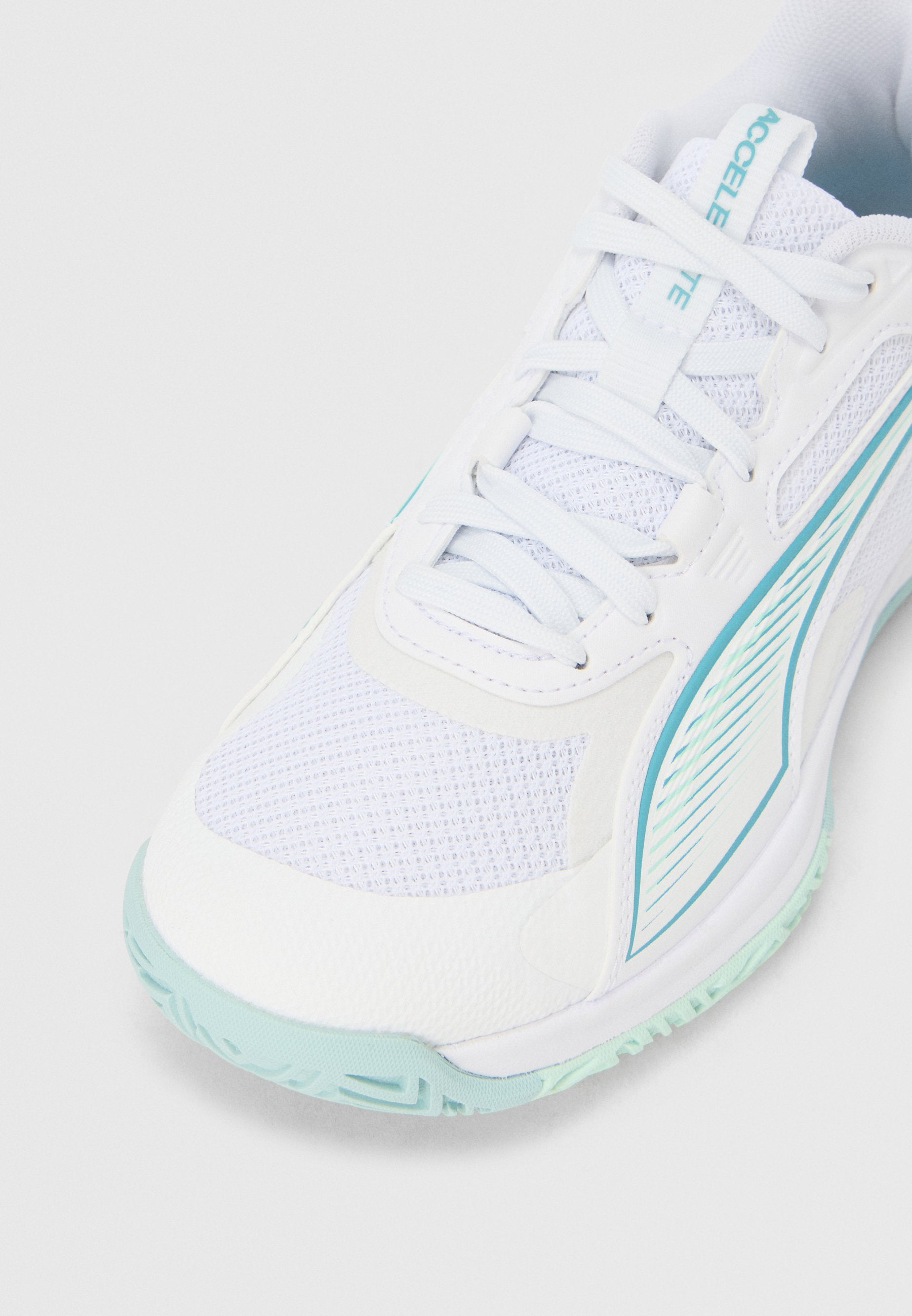 ACCELERATE PRO 4 W GAME ON - Chaussures de handball - blanc/mer baltique/eau douce
