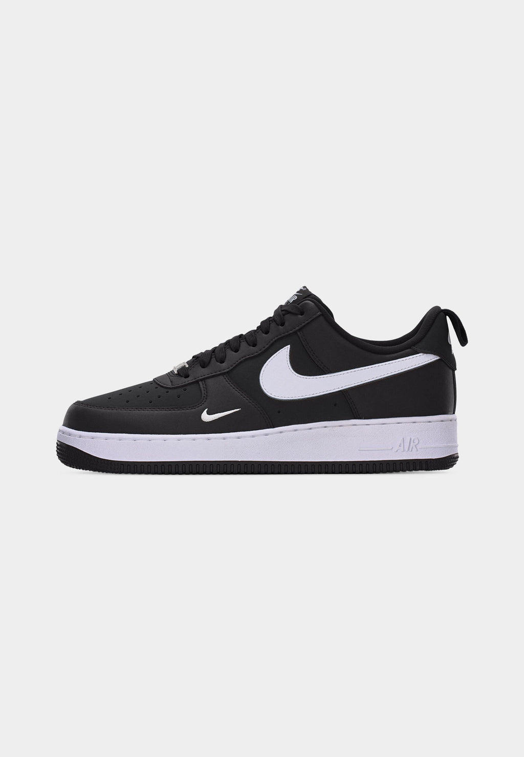 AIR FORCE 1 07 ESS+ - Trainers - black/white