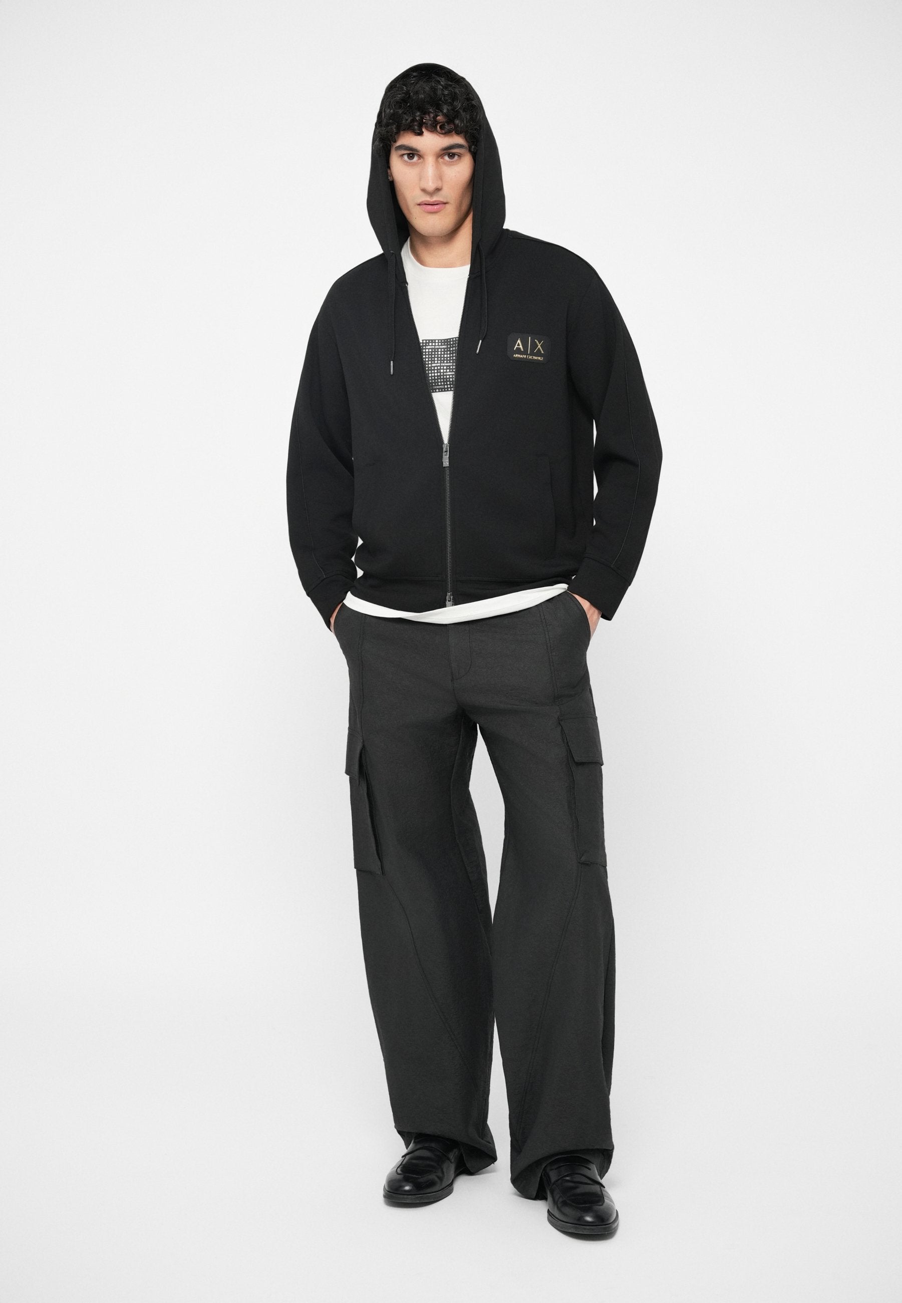 Zip-up sweatshirt - black