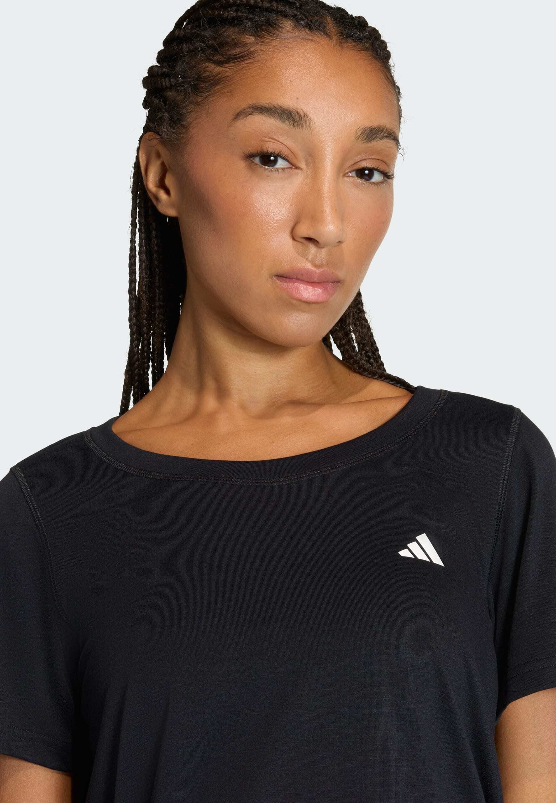 WORKOUT ESSENTIALS SCOOP NECK - Spor Tişörtü - siyah