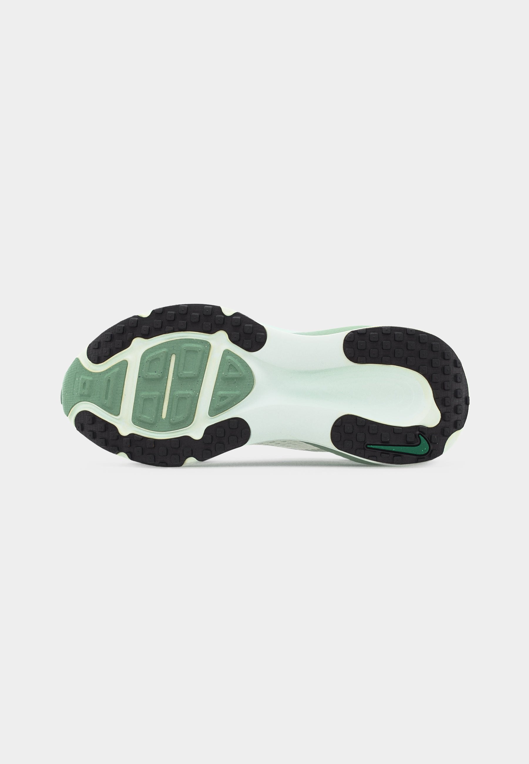 VOMERO 18 - Chaussures de running sur route - vert clair/argenté métallisé/vapeur