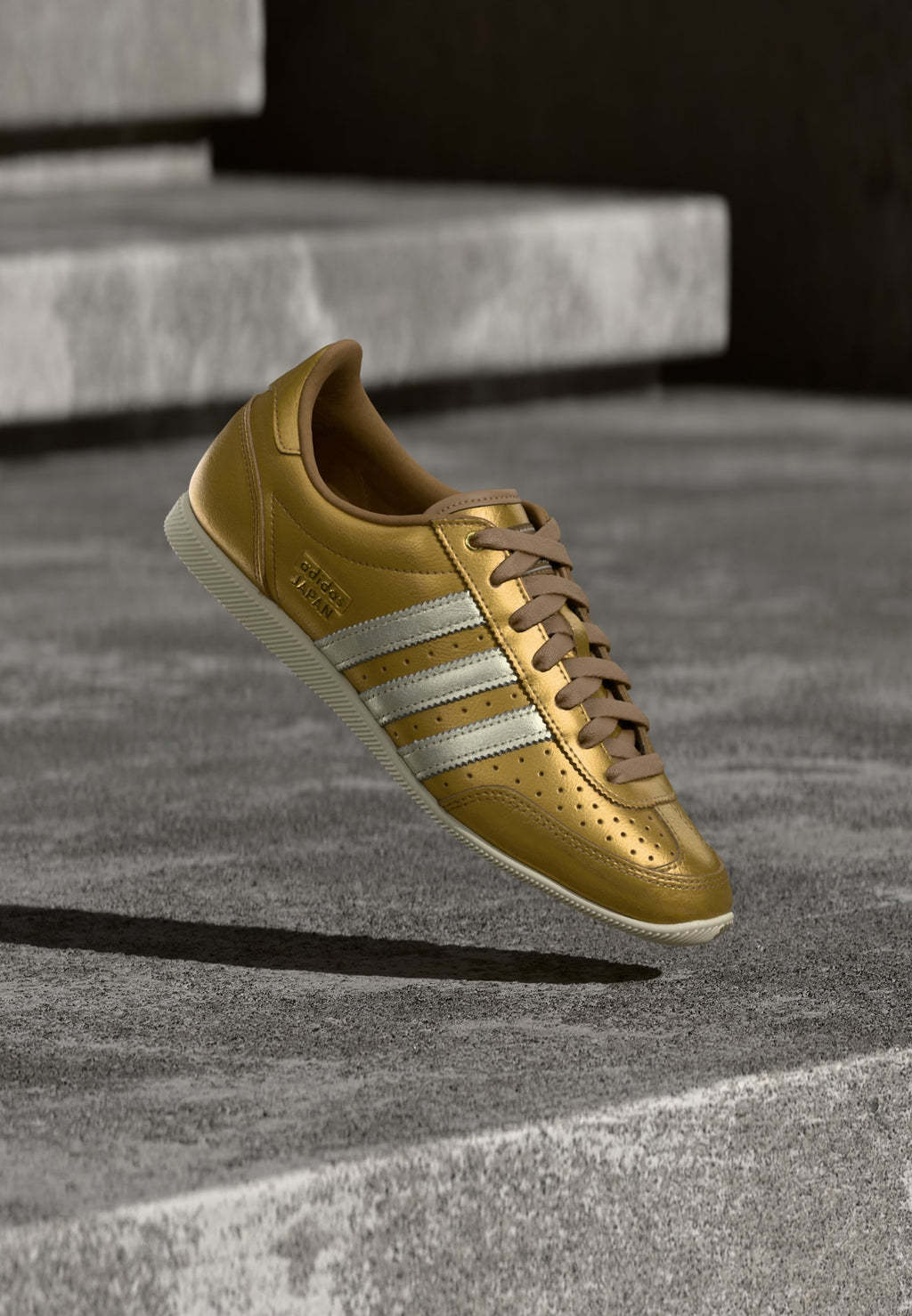 JAPAN W - Trainers - brown desert/cream white/cardboard