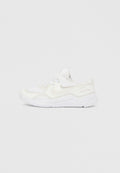 COSMIC RUNNER - Road running shoes - white/platinum-coloured