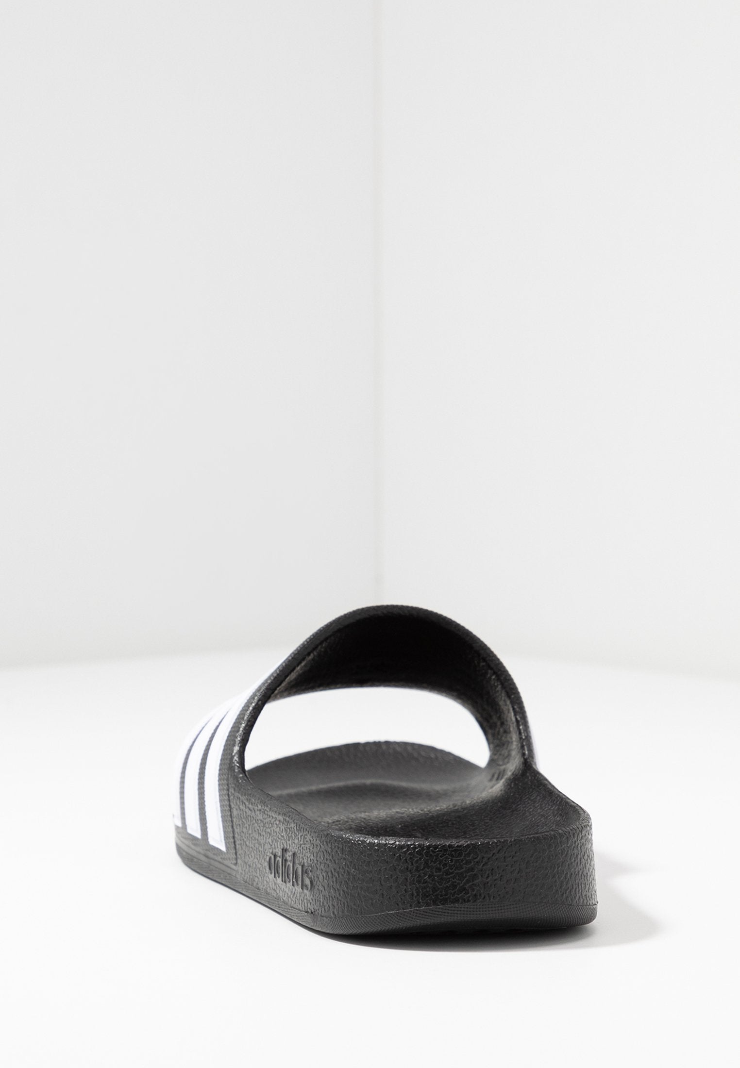 ADILETTE AQUA UNISEX - Claquettes de piscine - core black