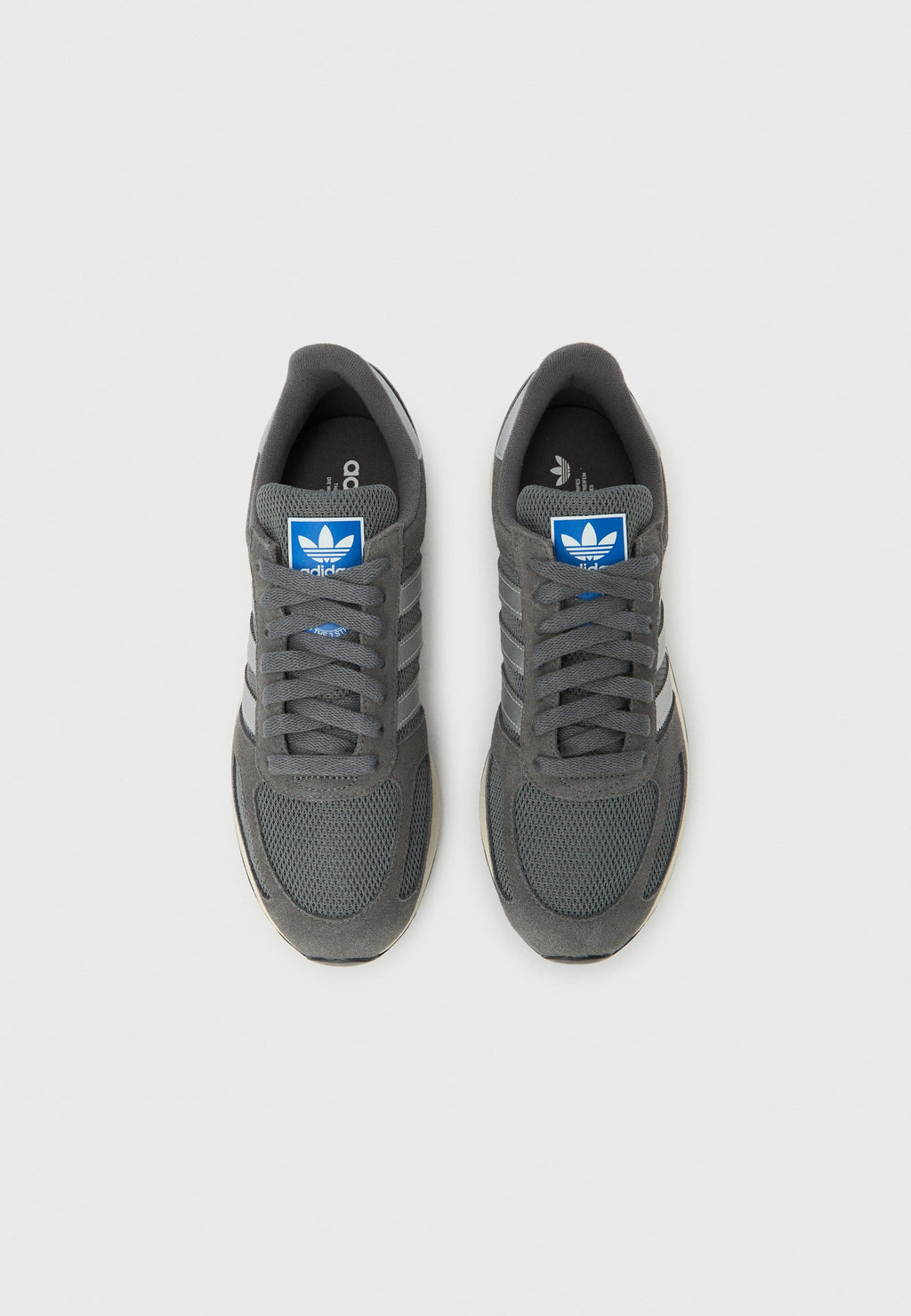 LA TRAINER OG UNISEX - Baskets basses - grey four/silver-coloured/off white