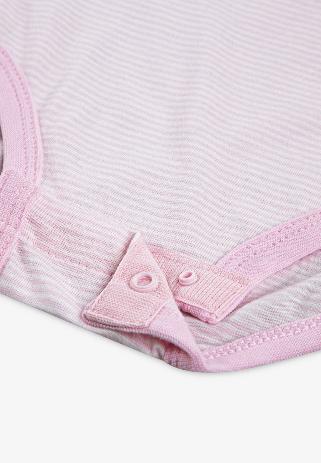 ESSENT SWOOSHFETTI SET - Shorts - pink foam heather