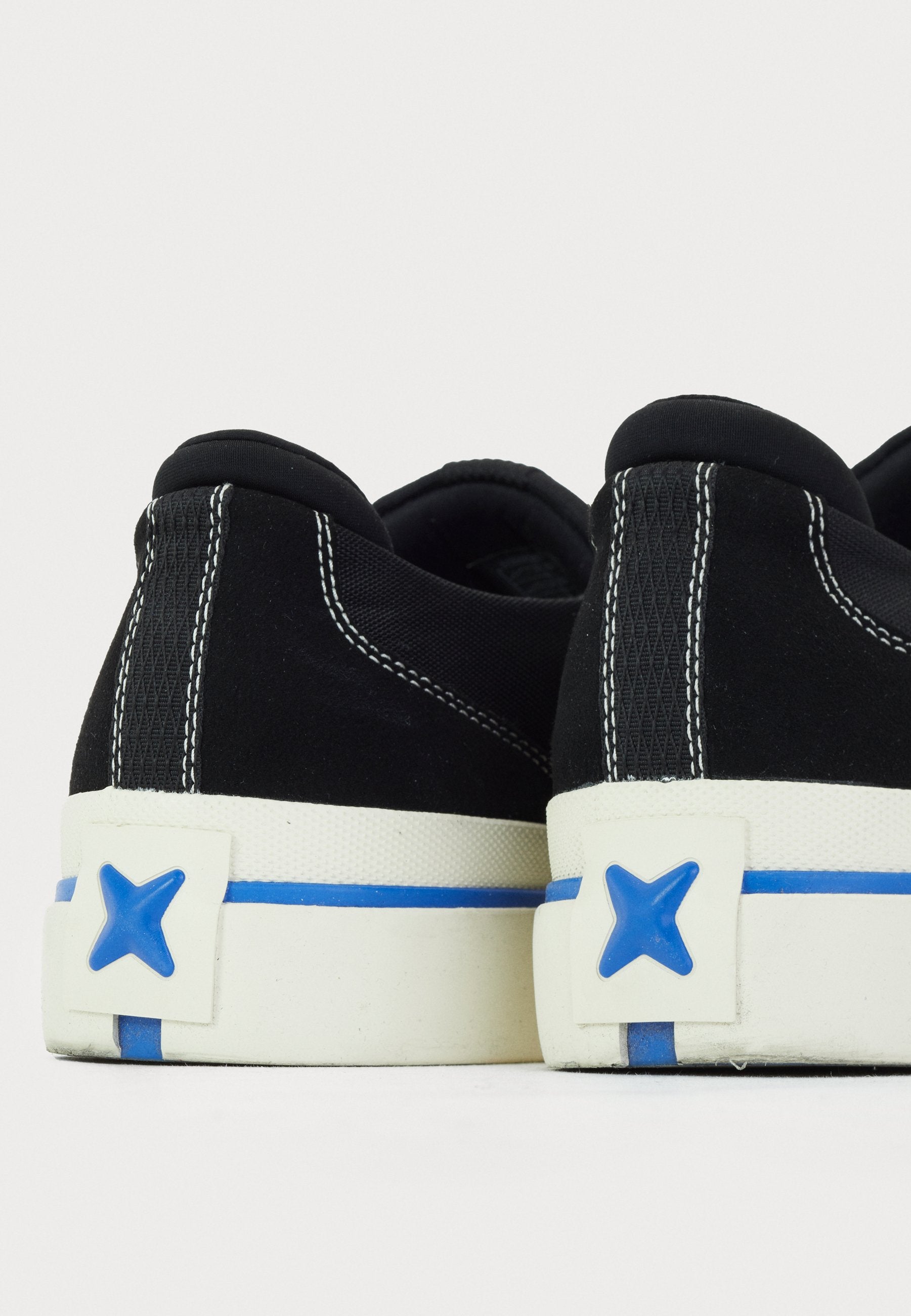 HERO VULCANIZED SNEAKERS UNISEX - Trainers - black/grey
