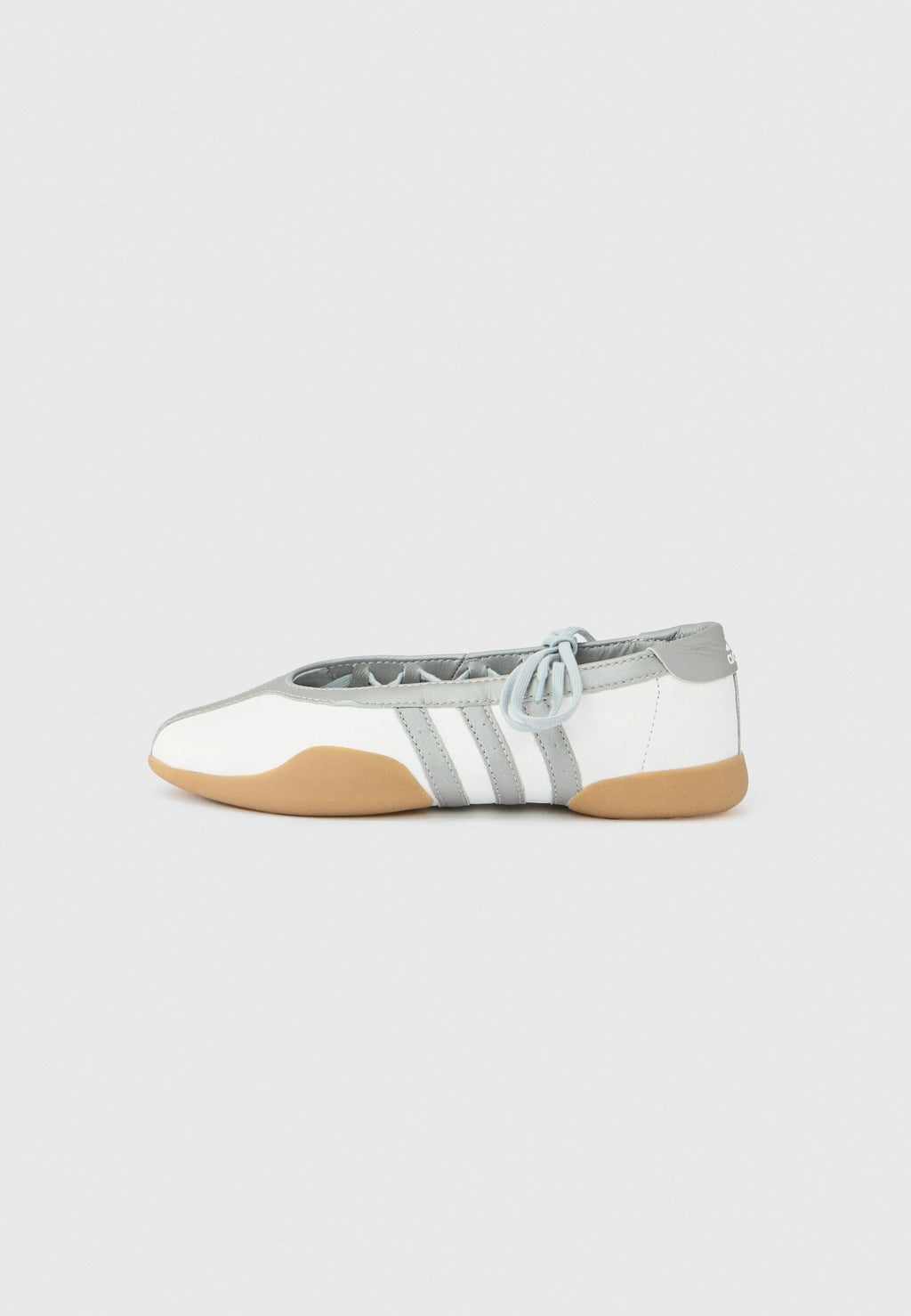 TAEKWONDO MEI BALLERINA - Ballerines - blanc/argenté/gomme