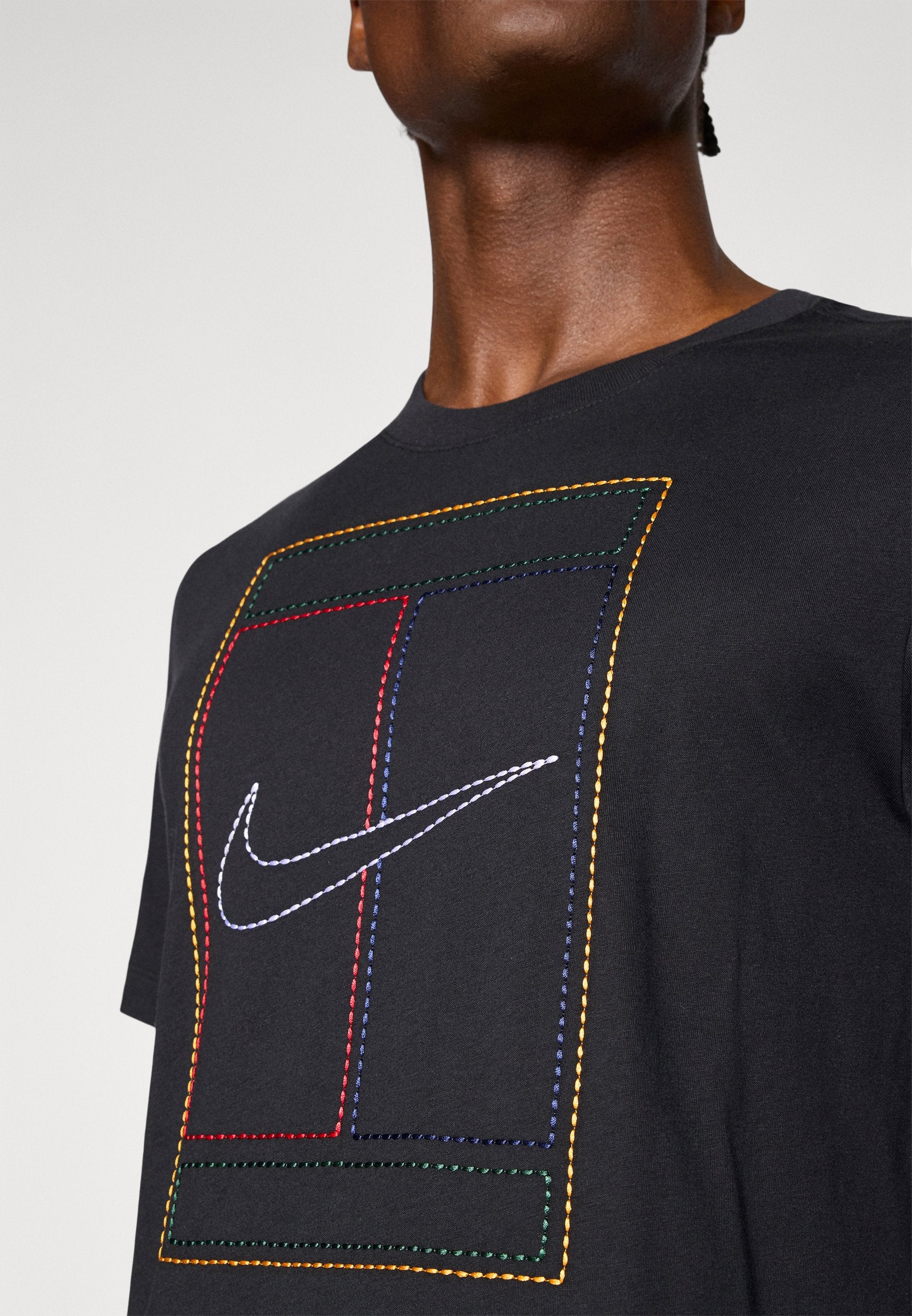 NIKECOURT TEE HERITAGE - Print T-shirt - black