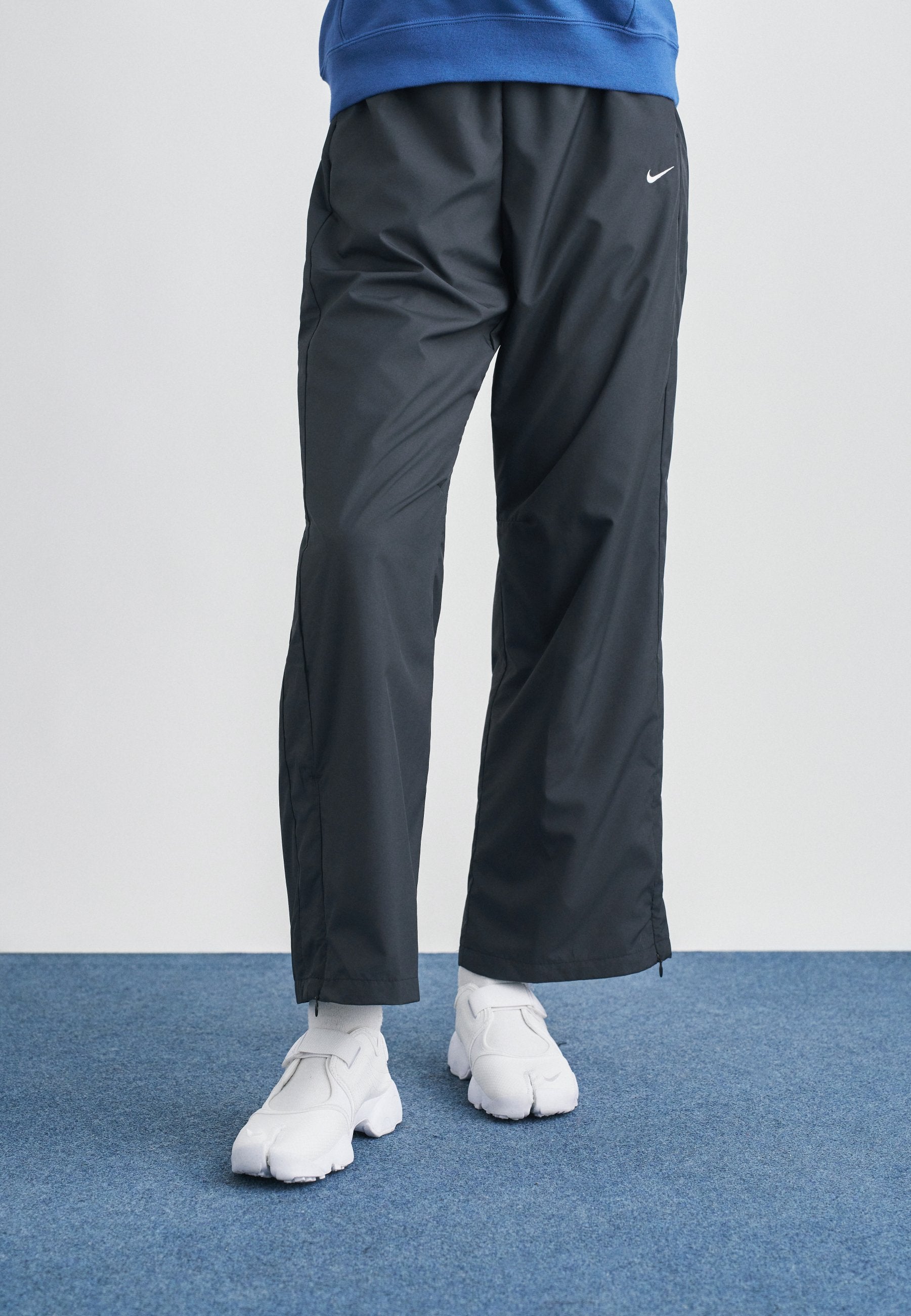 Tracksuit bottoms - black/sail
