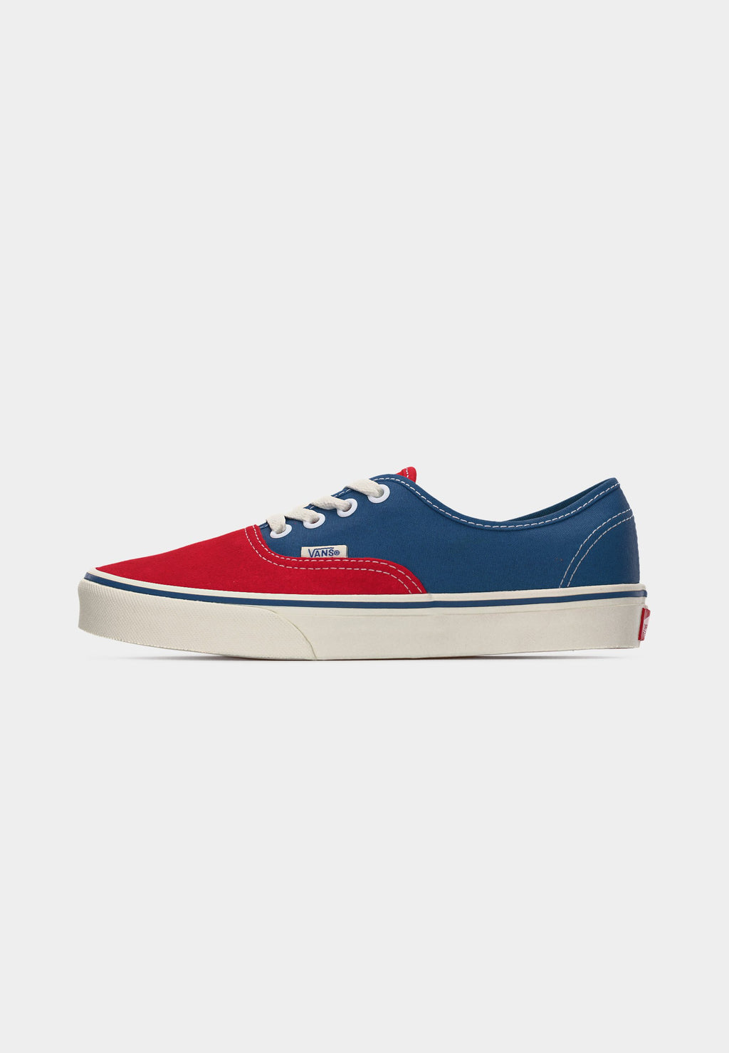 AUTHENTIC - Skate shoes - primary racing red