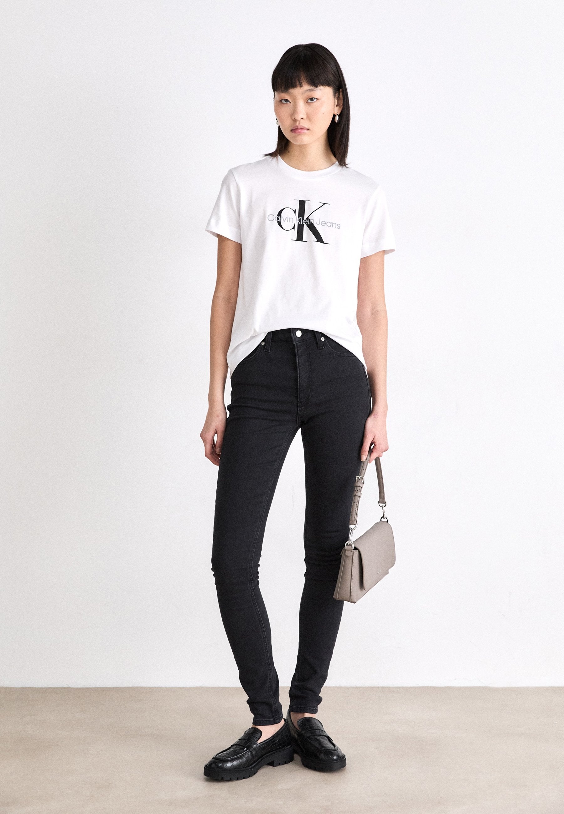 CORE MONOGRAM REGULAR - Print T-shirt - bright white