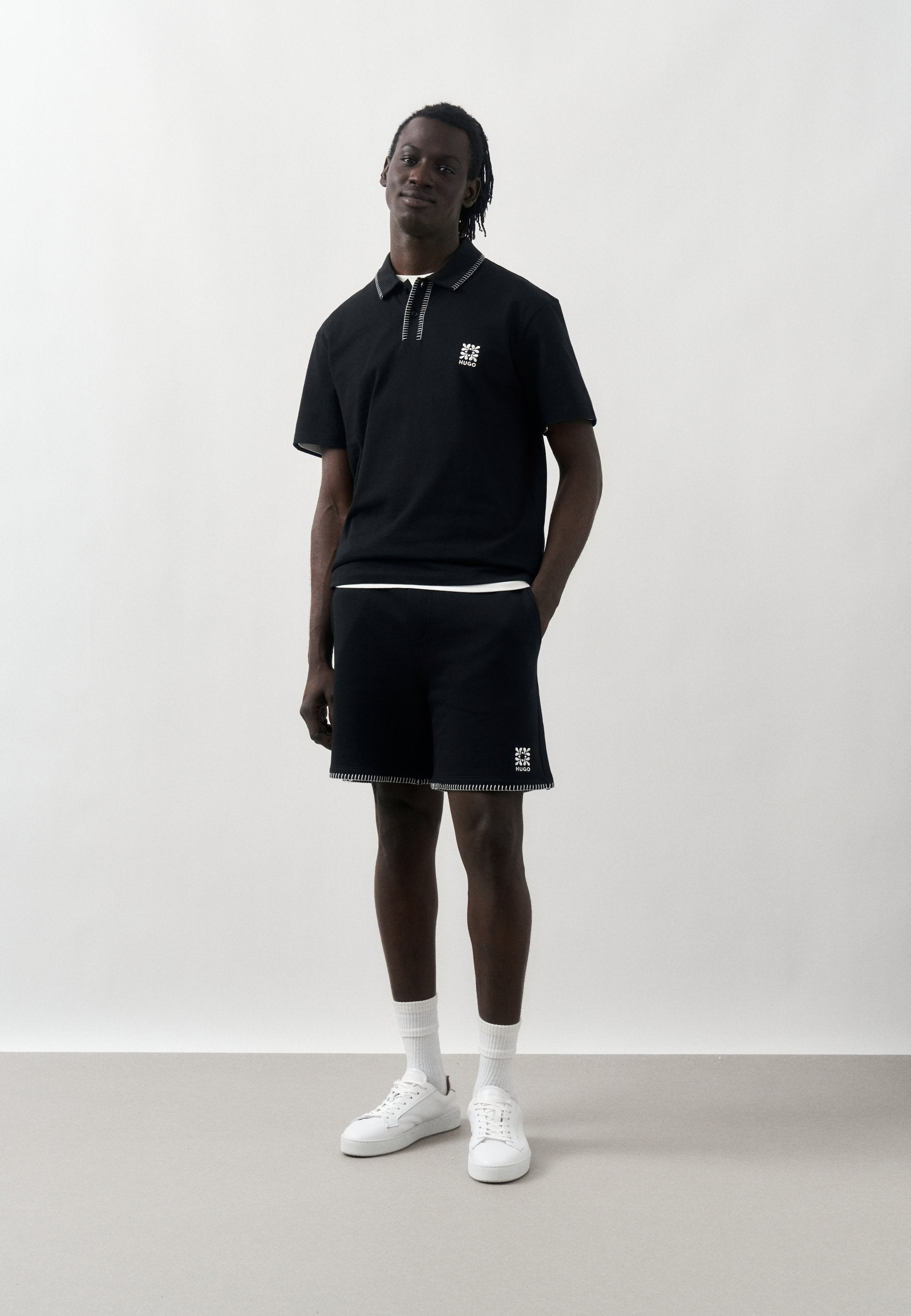 DARONSO - Shorts - black