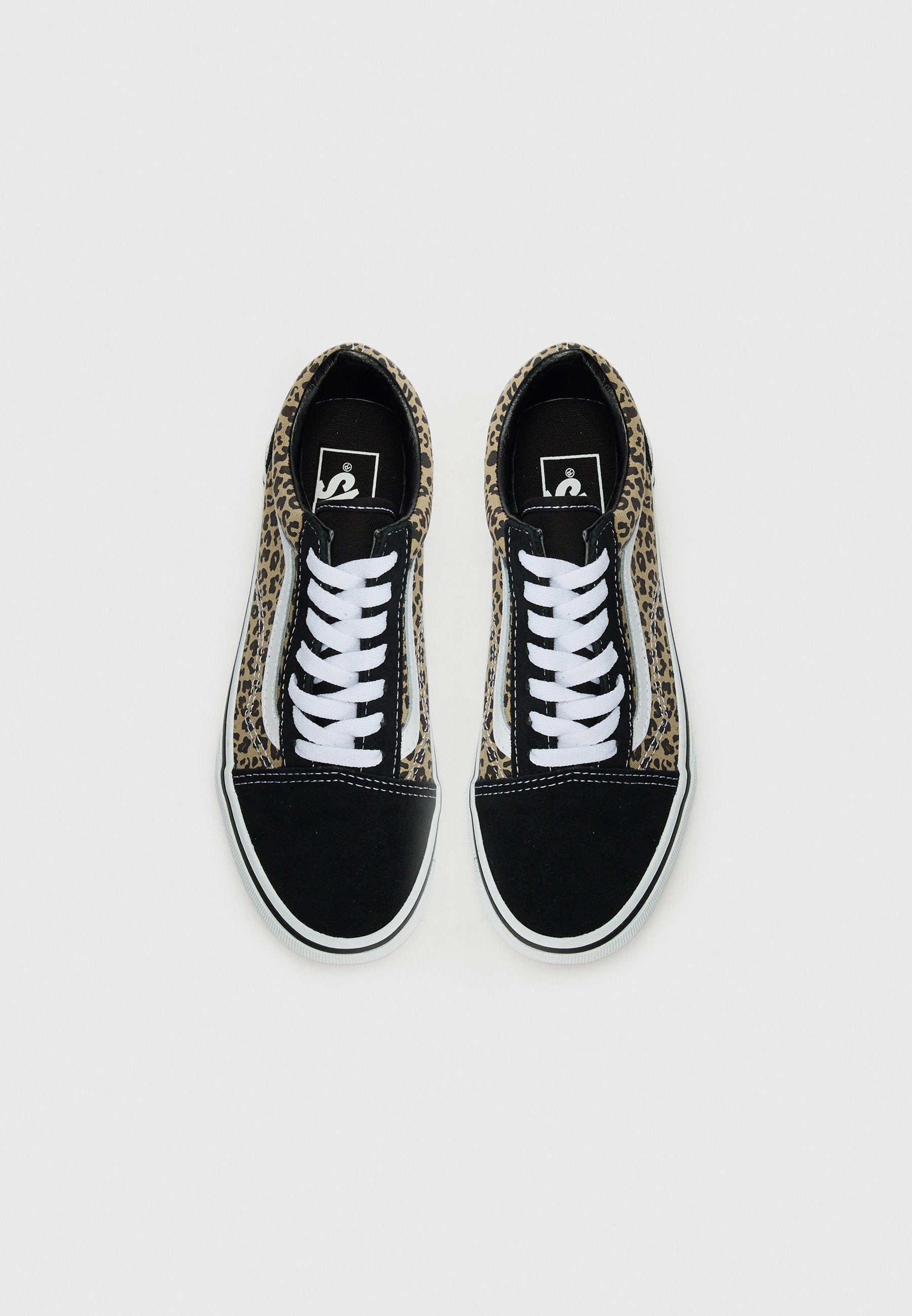 OLD SKOOL UNISEX - Skate shoes - black