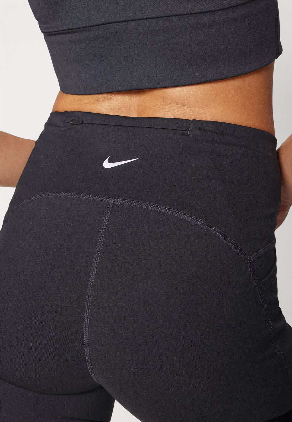 SWIFT SHORT - Short running tights - black/reflective silver