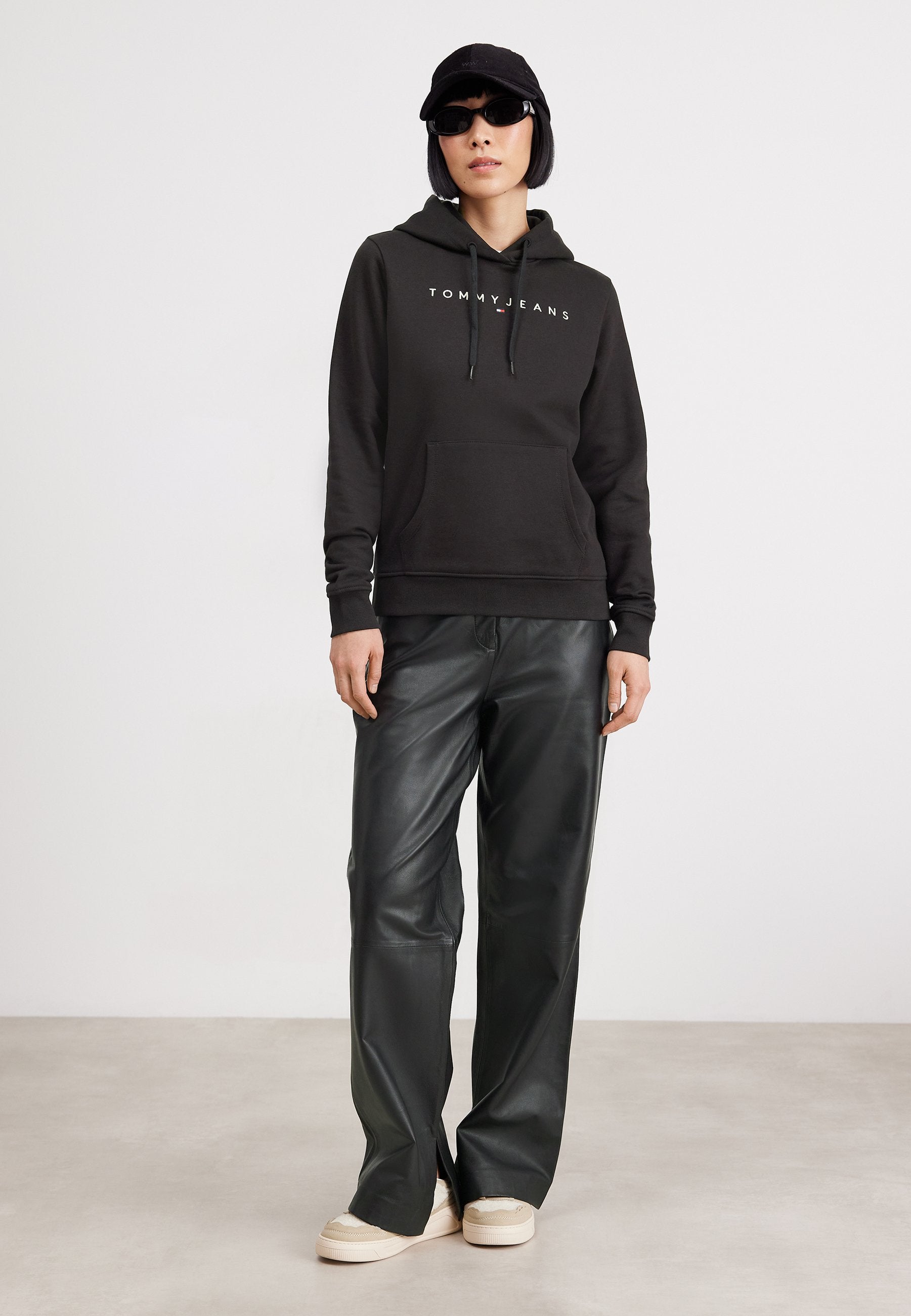 LINEAR LOGO FLEECE DRAWSTRING HOODY - Hoodie - black