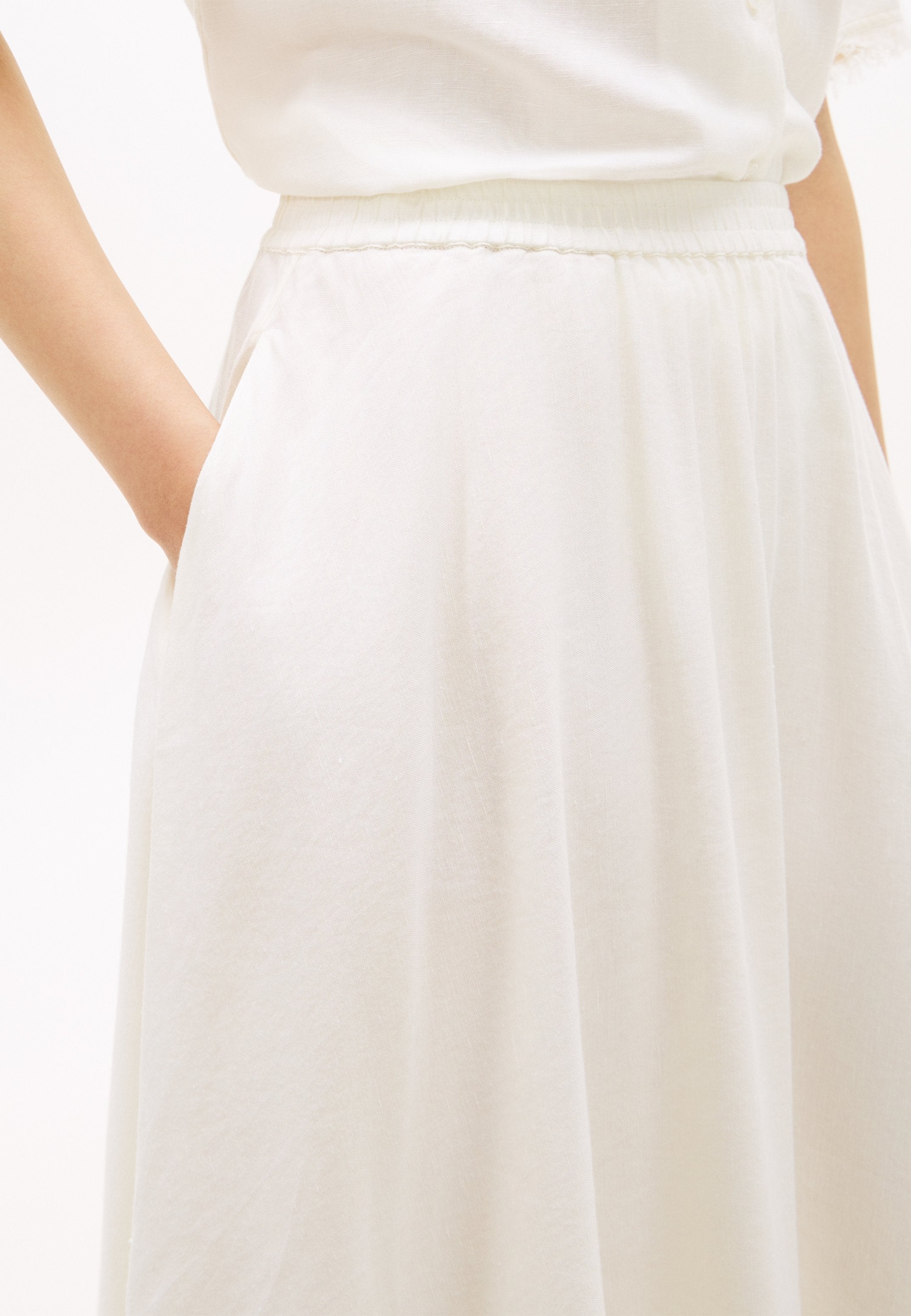 PLEATED LINEN BLEND MIDI A-LINE SKIRT - A-line skirt - ivory