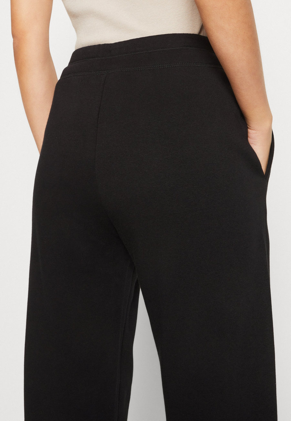 HERITAGE JOGGER - Tracksuit bottoms - true black