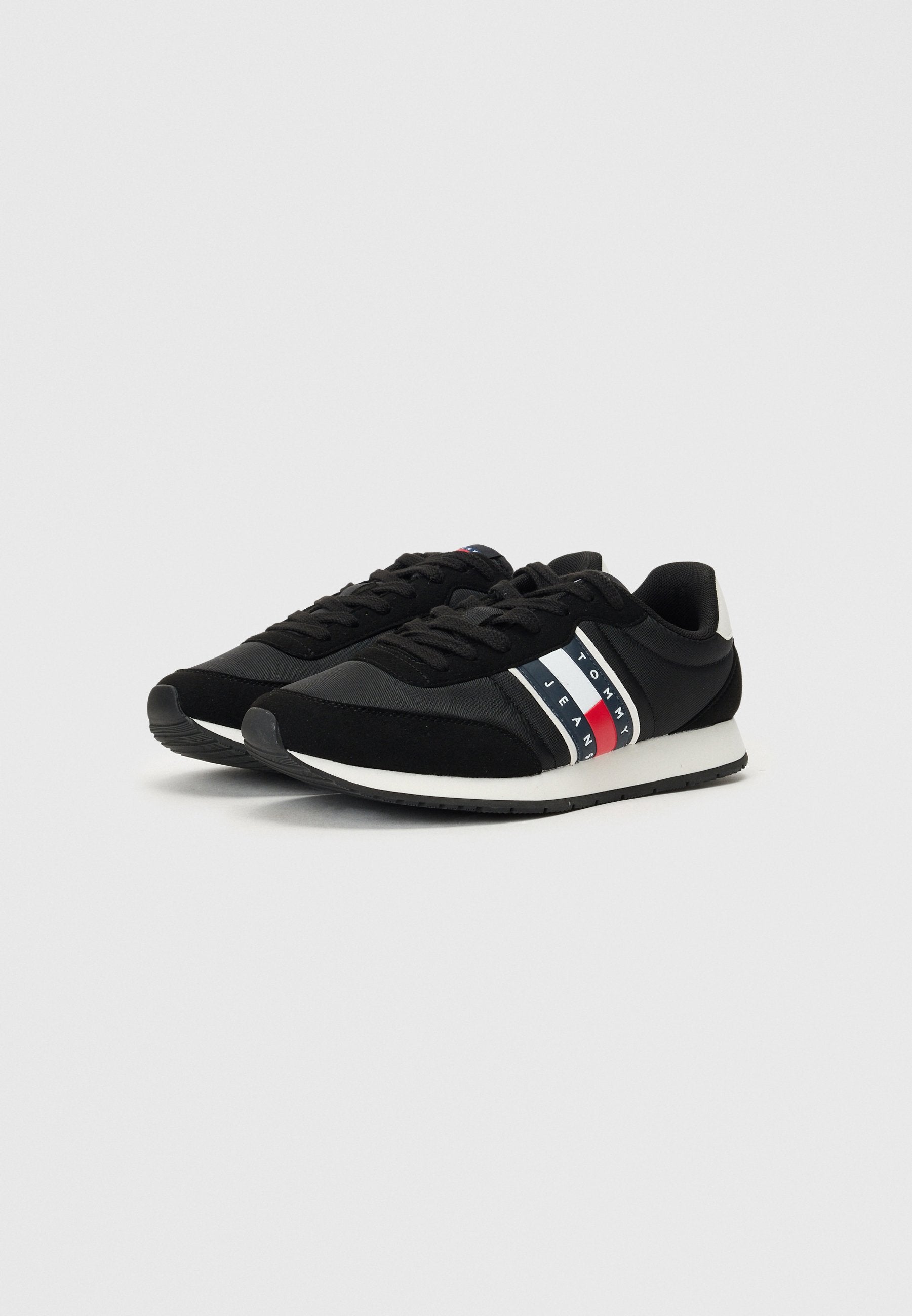 أحذية رياضية TJM CLASSIC RUNNER - سوداء