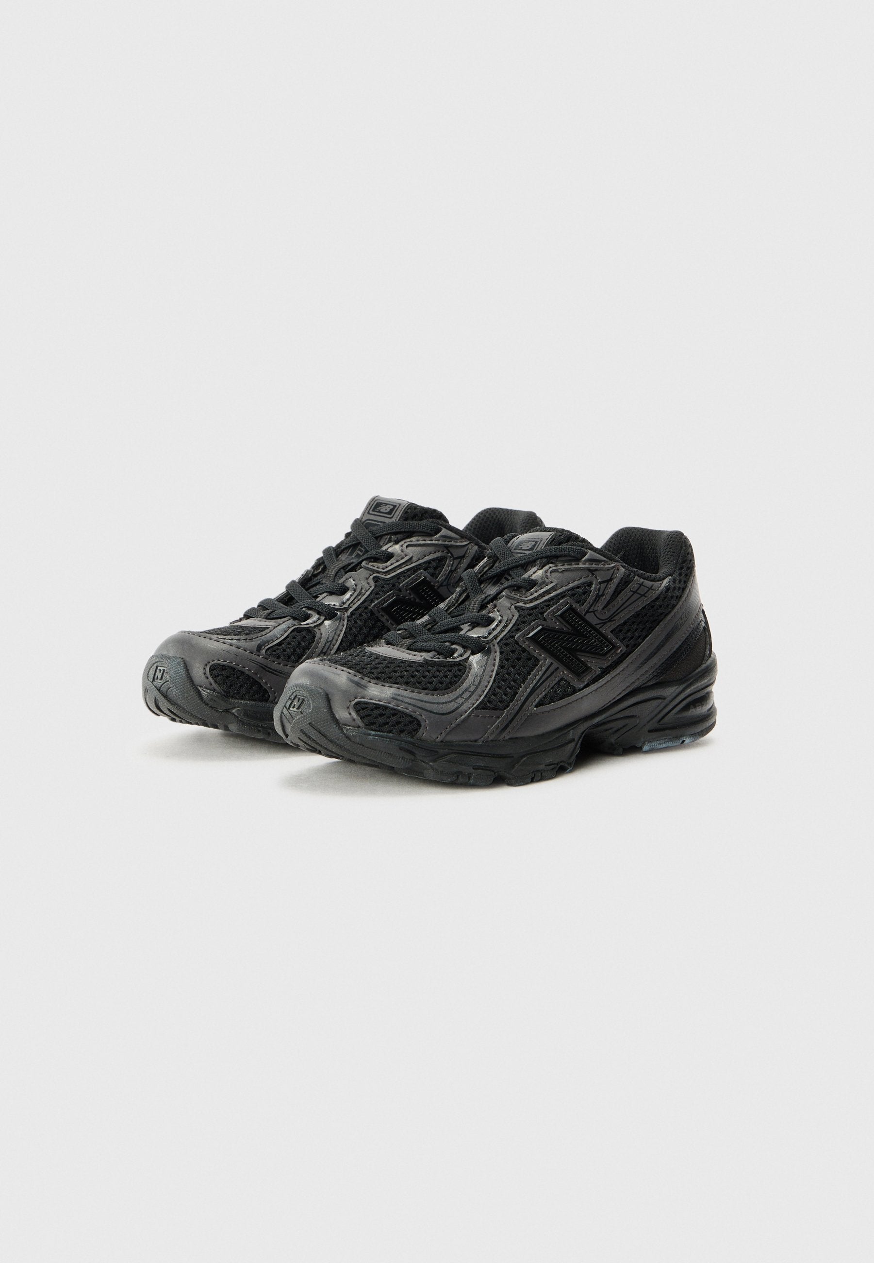 740 UNISEX - Baskets basses - black cement