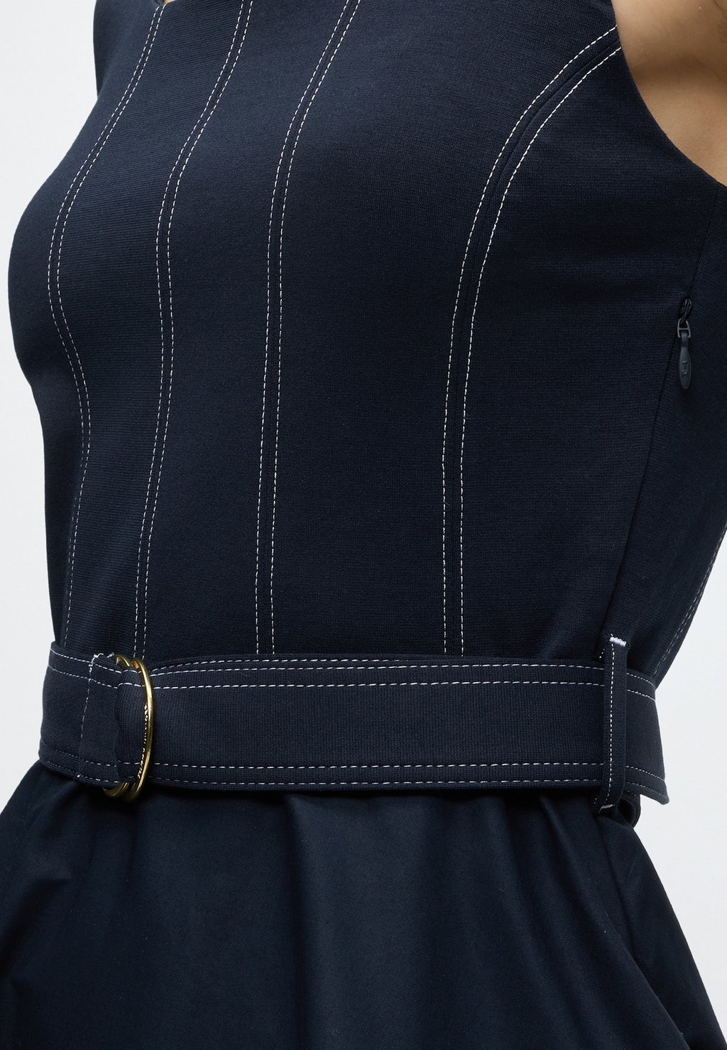 ROBE À SURPIQÛRES CONTRASTANTES - Robe de jour - dark night navy