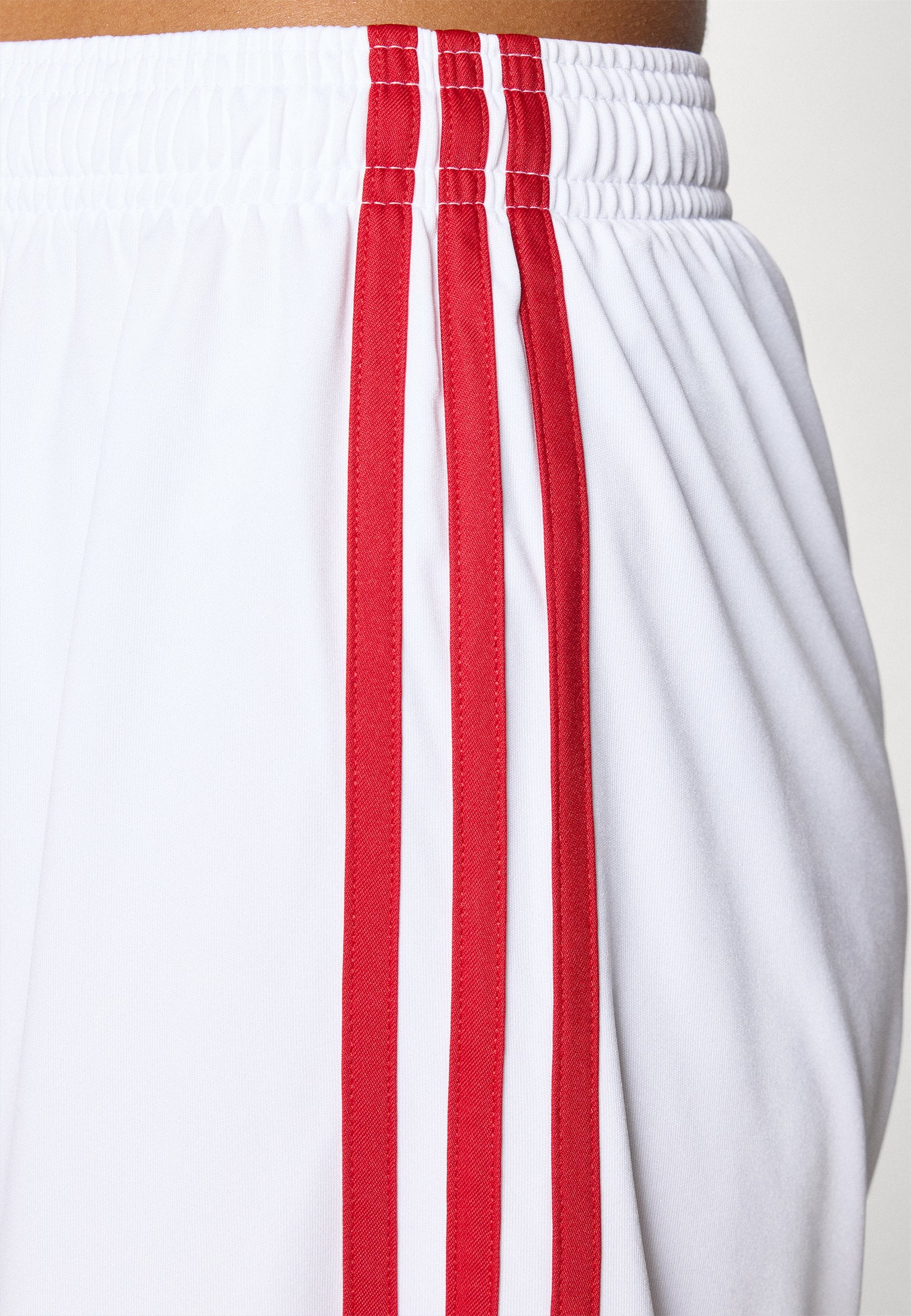 SQUADRA25 SHORTS  WOMEN - Sports shorts - white/team power red