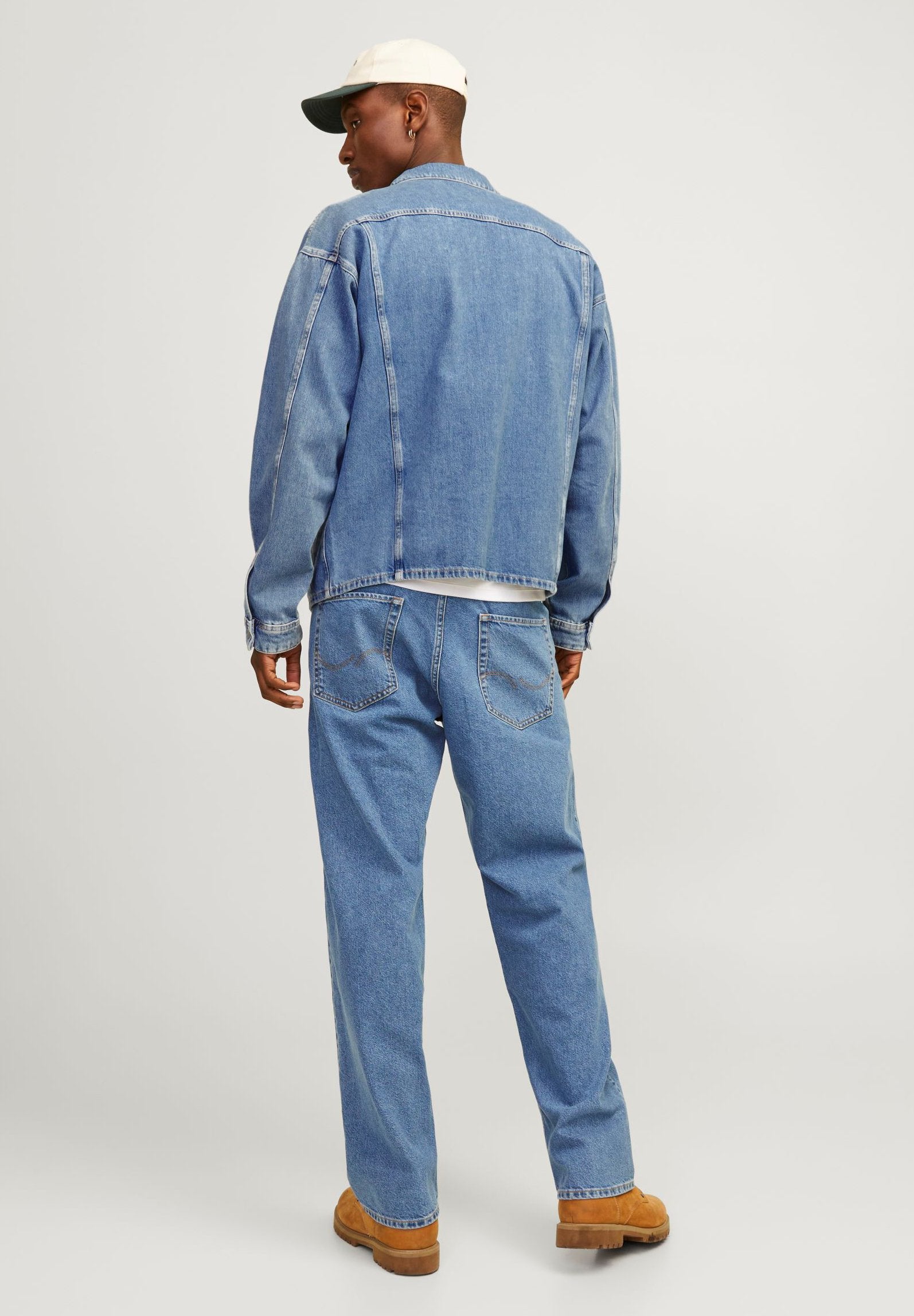 Loose fit JJIEDDIE JJBASIC SQ 735 NOOS - Straight leg jeans - blue denim