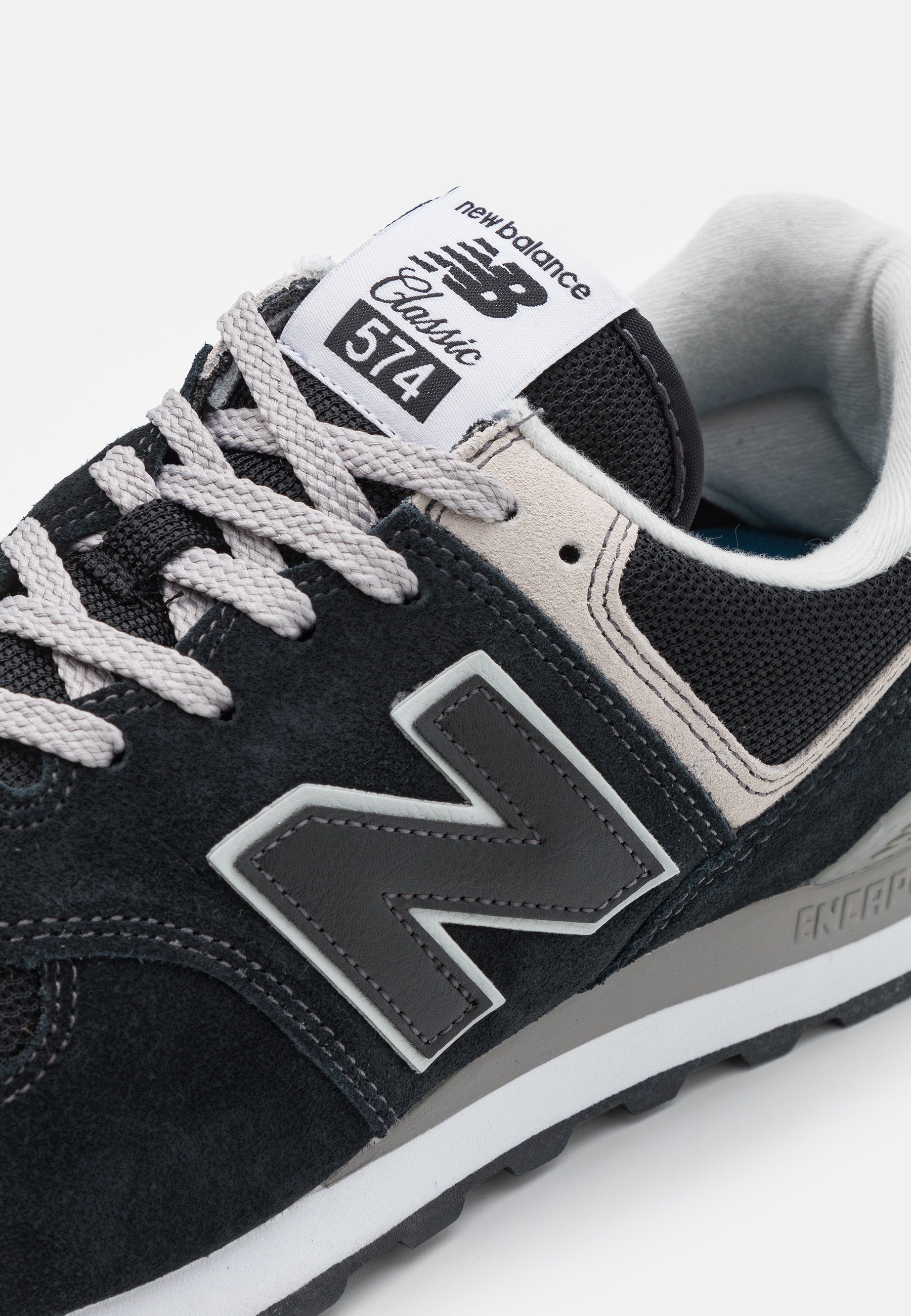 ML574 UNISEX - Trainers - black