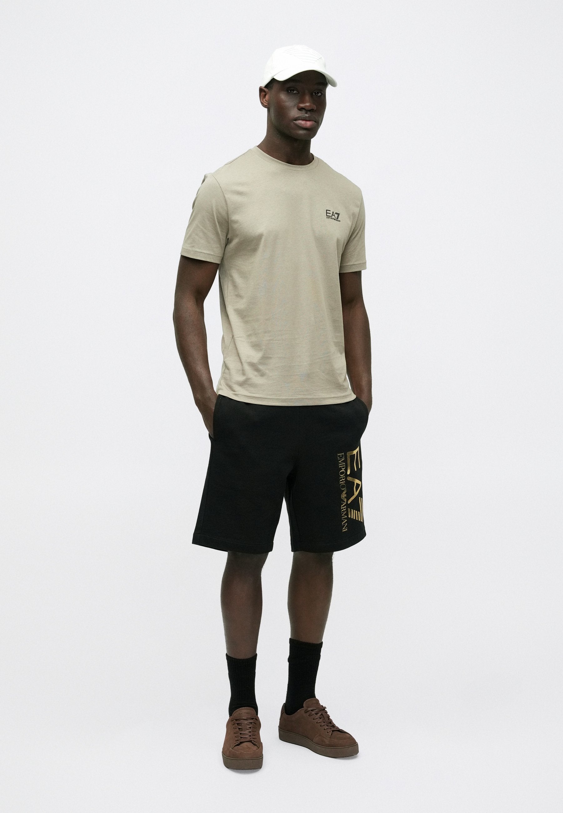 TRAIN CORE  - Shorts - black/gold coloured