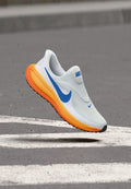 REVOLUTION 8 EASYON - Road running shoes - white/blue crystal/hydrogen blue/total orange/topaz gold-coloured