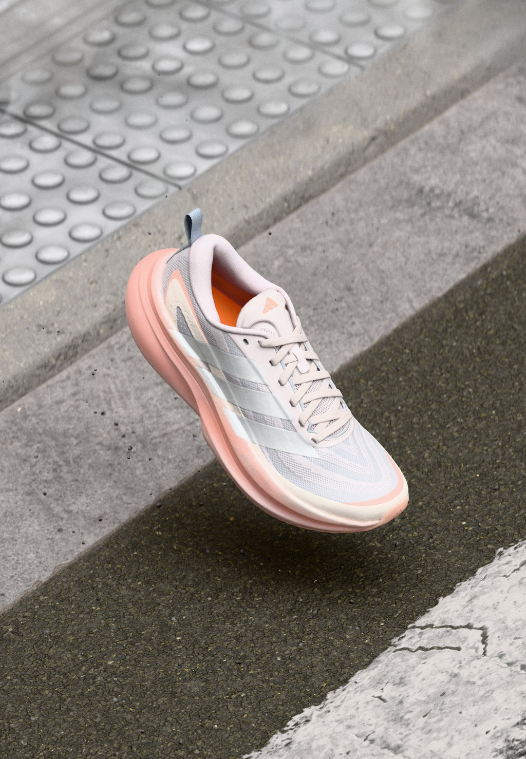 SUPERNOVA GLIDE W - Road running shoes - ice purple/silver-coloured metallic/halo silver-coloured
