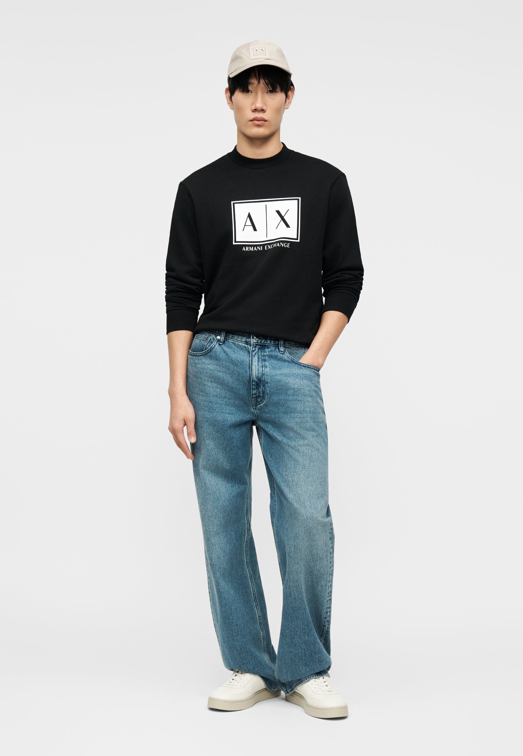 Sweatshirt - black