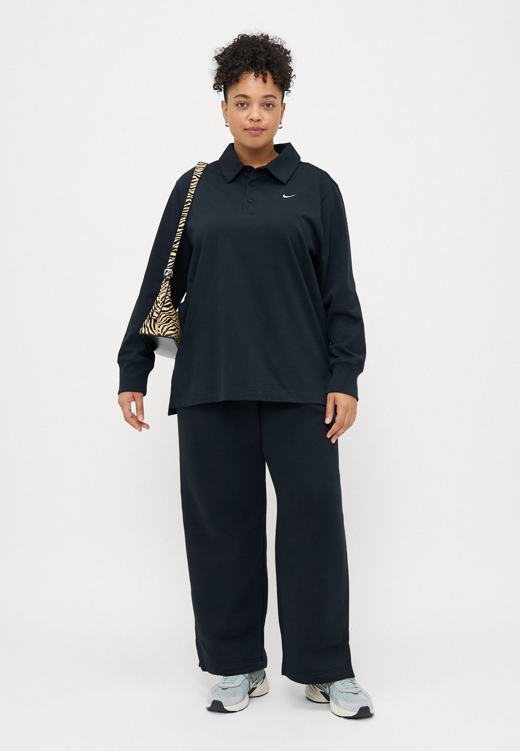 WIDE  - Tracksuit bottoms - black