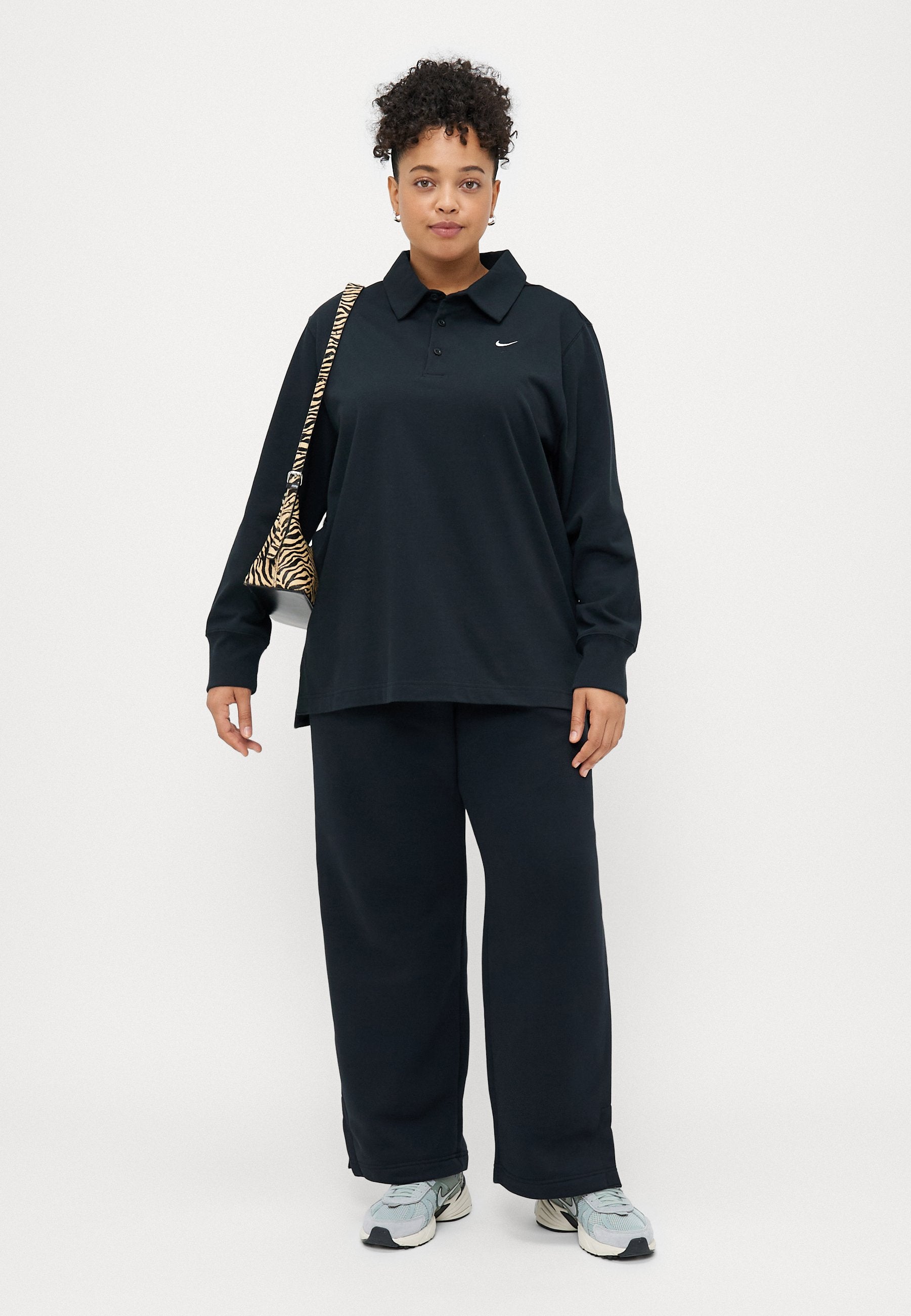 WIDE  - Tracksuit bottoms - black