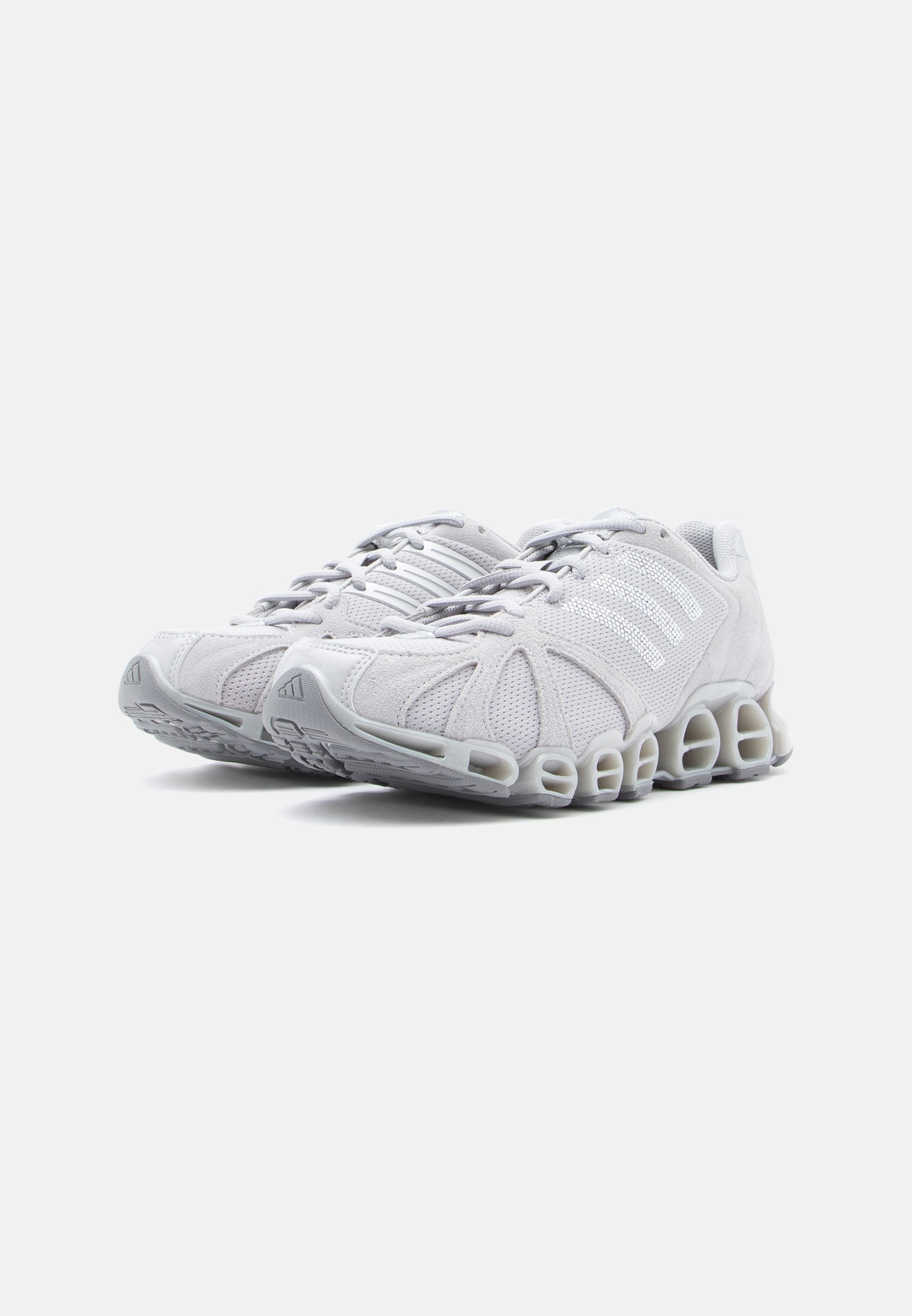 MEGA GHOSTRIDE RHINESTONE - Trainers - grey two/silver-coloured metallic/grey three
