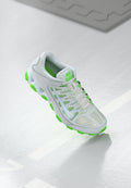 REAX 8 - Training shoe - off white/white/green strike/glacier blue