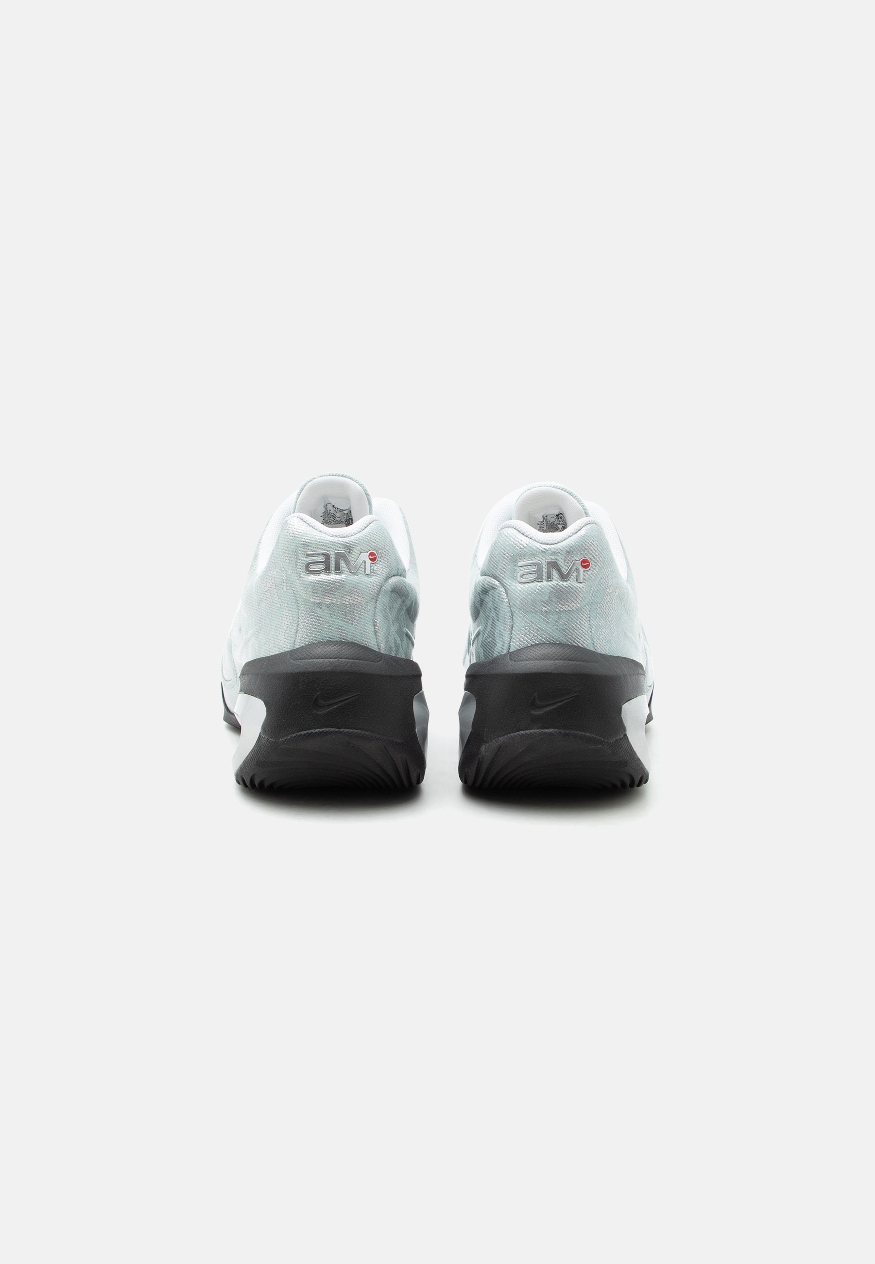 AIR MAX MUSE - Baskets - blanc/argenté métallisé/noir
