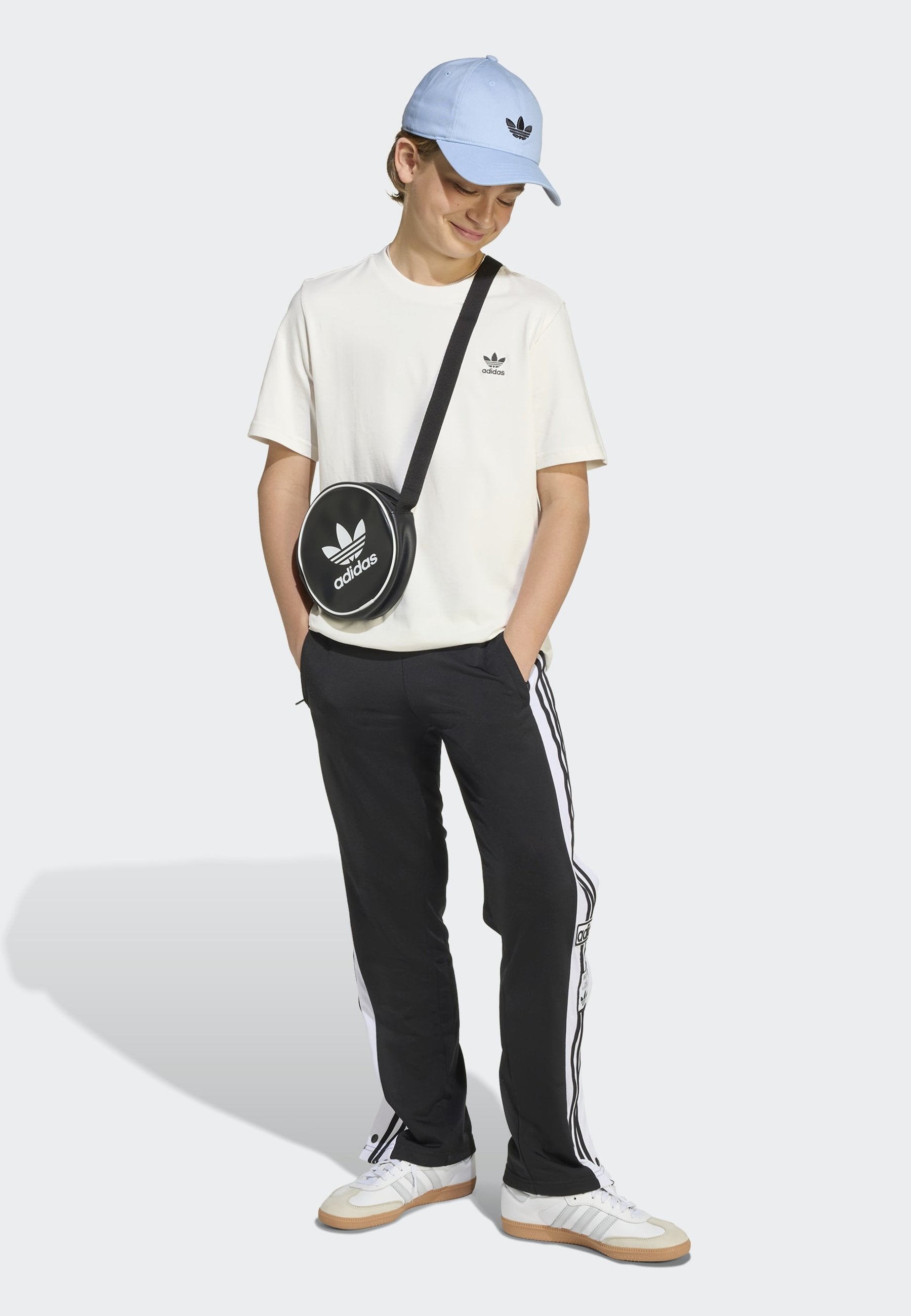TEE JUNIOR UNISEX - قميص أساسي - أبيض سحابي