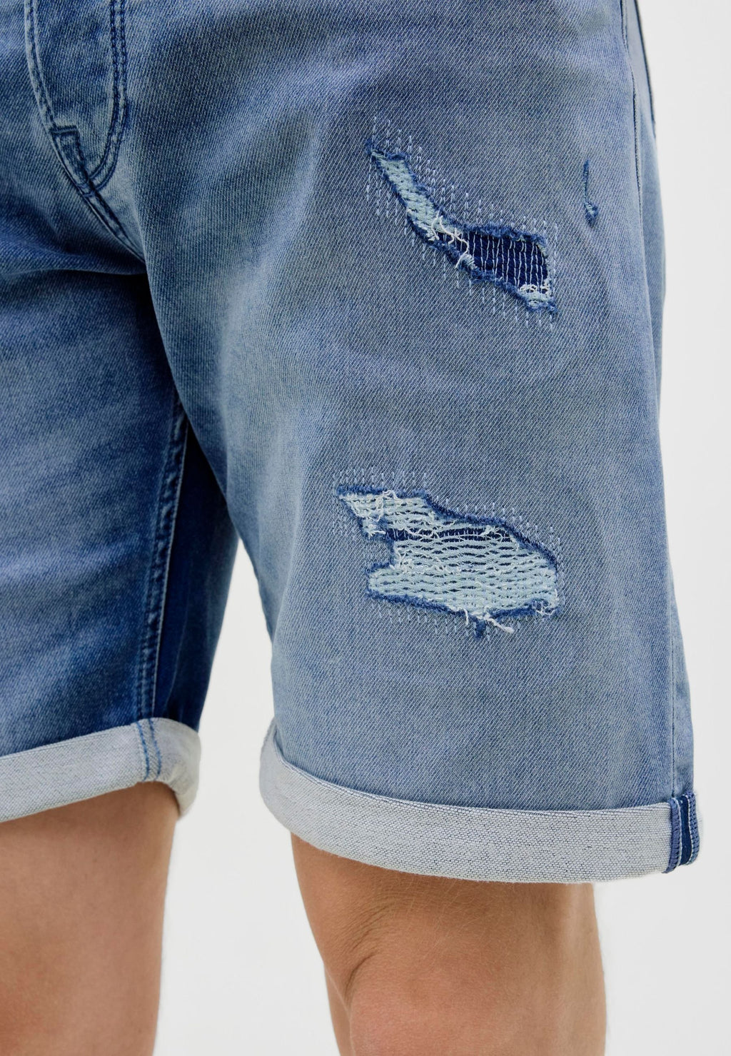 JJIRICK JJICON DENIM SHORTS - Denim shorts - blau