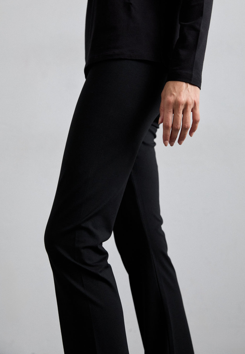 Leggings - Trousers - black