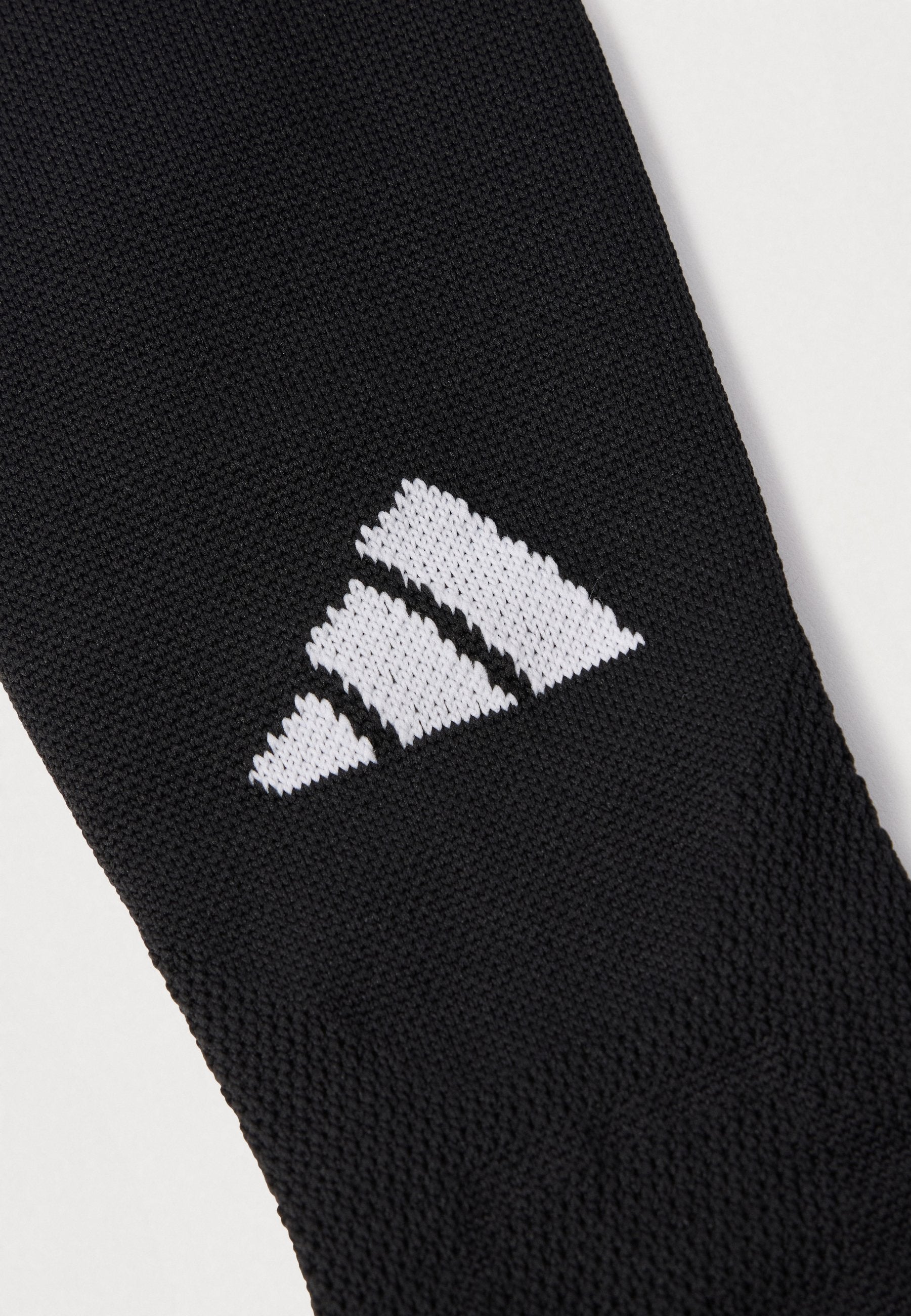 ADI 26 - Football socks - black/white