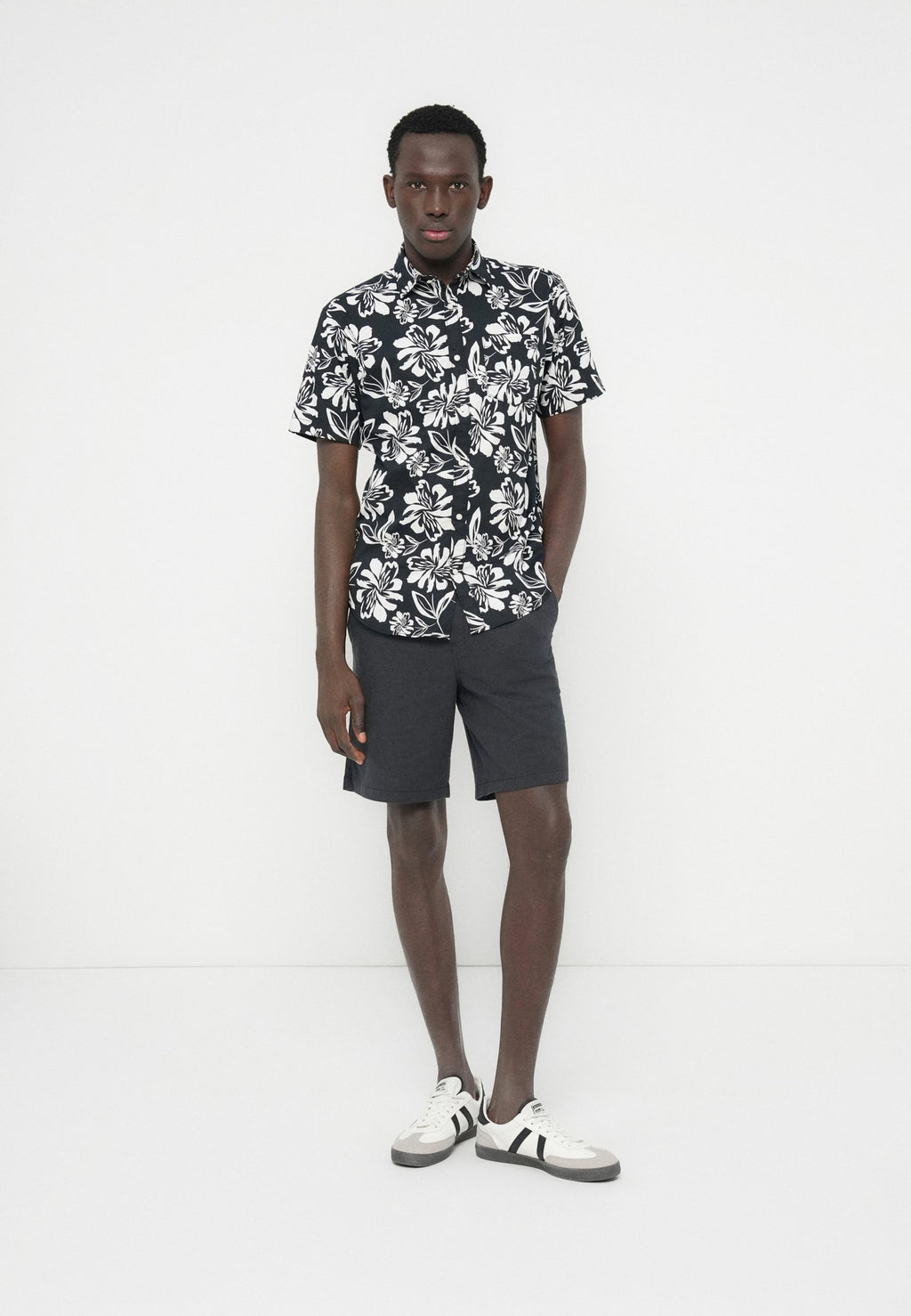 JPSTJAIDEN BREEZE - Shorts - black