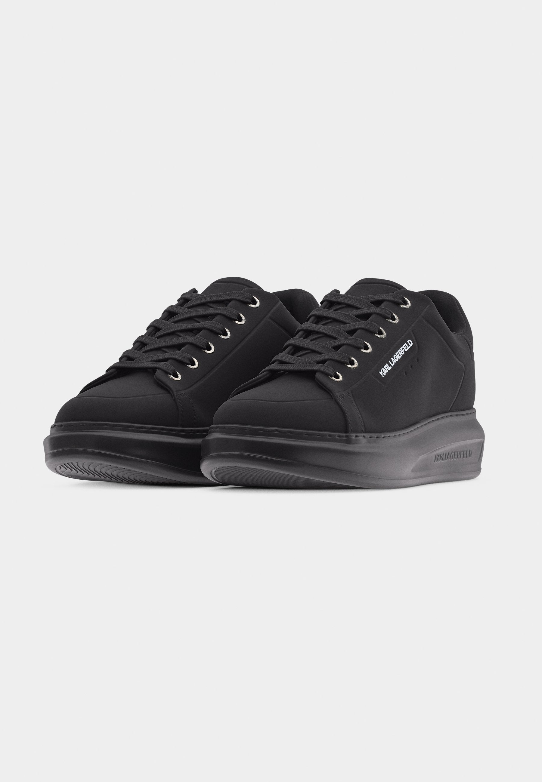 Trainers - black