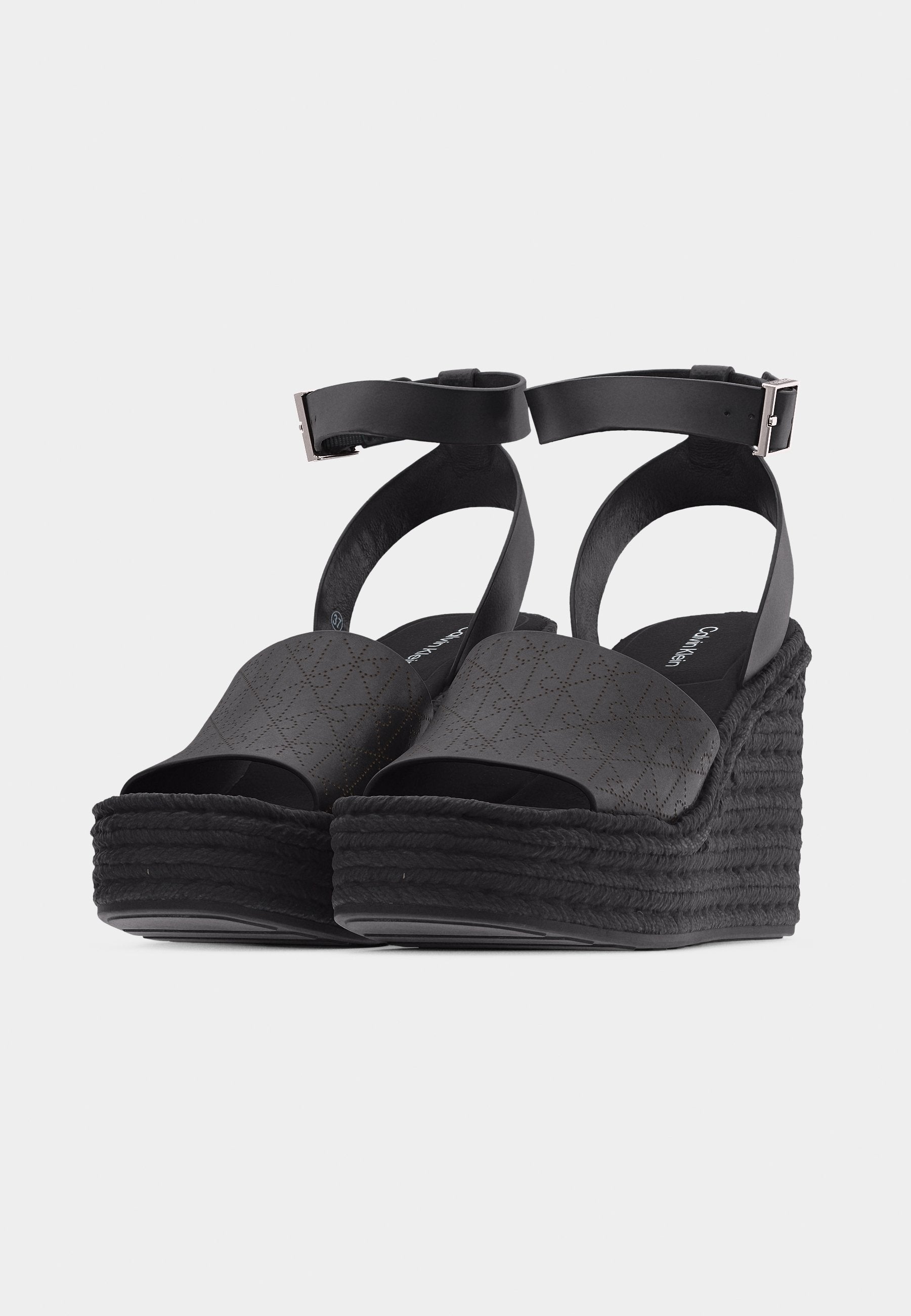 Platform sandals - triple black