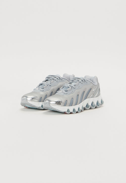 AIR MAX DN8 - Trainers - wolf grey/silver/off white