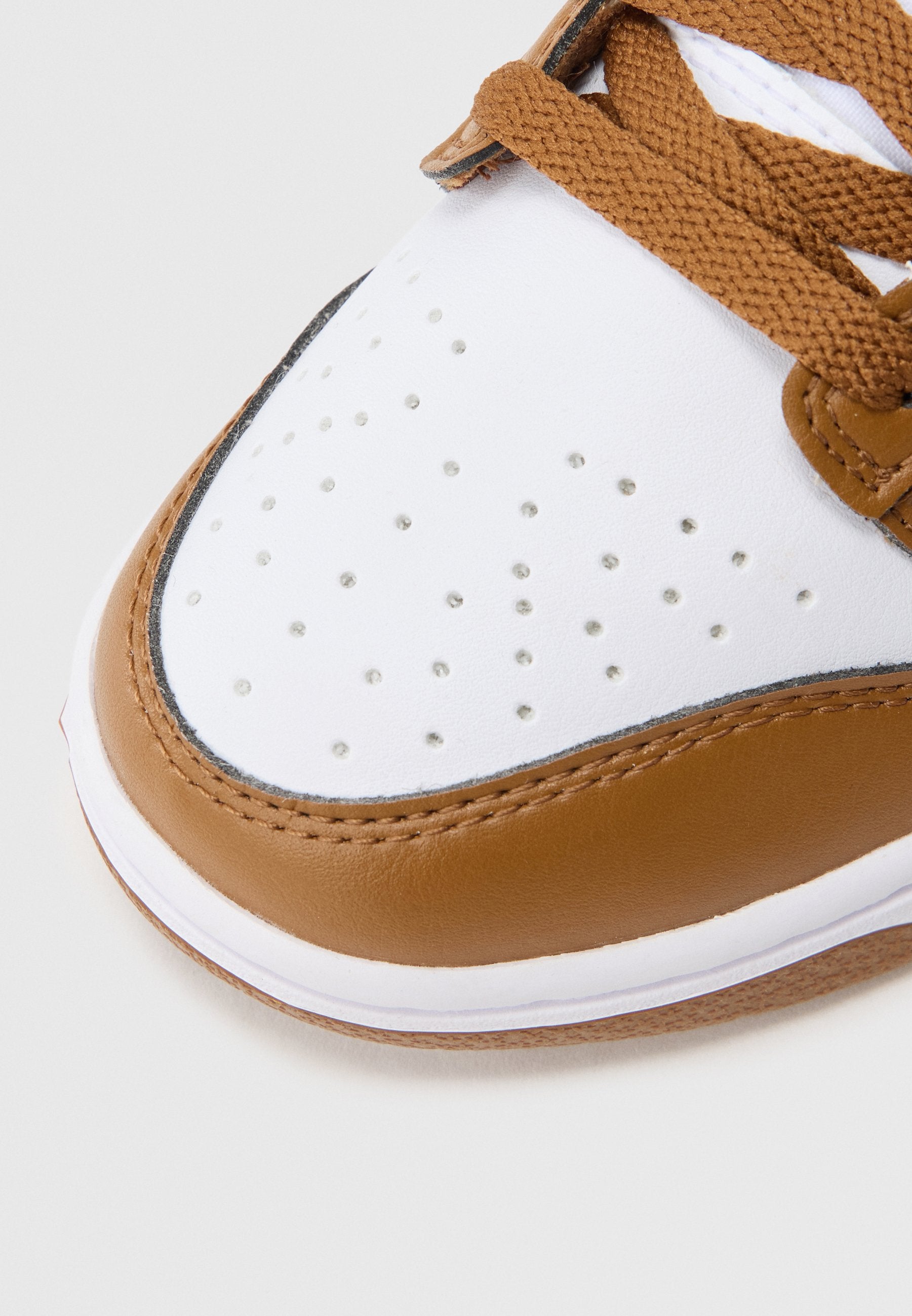 W DUNK LOW - Trainers - sail/british tan/white