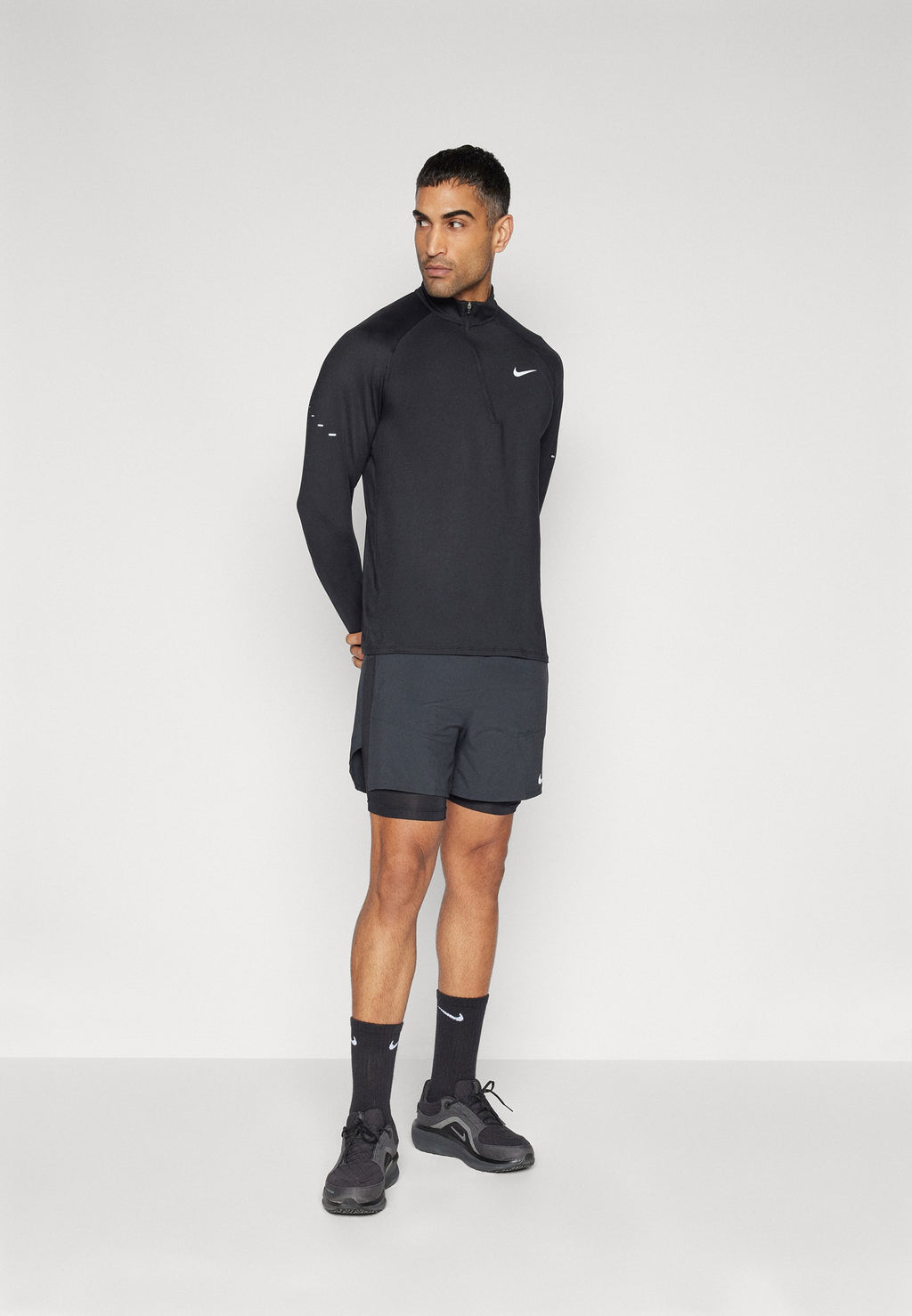STRIDE MIDLAYER - Long sleeved top - black/reflective silver